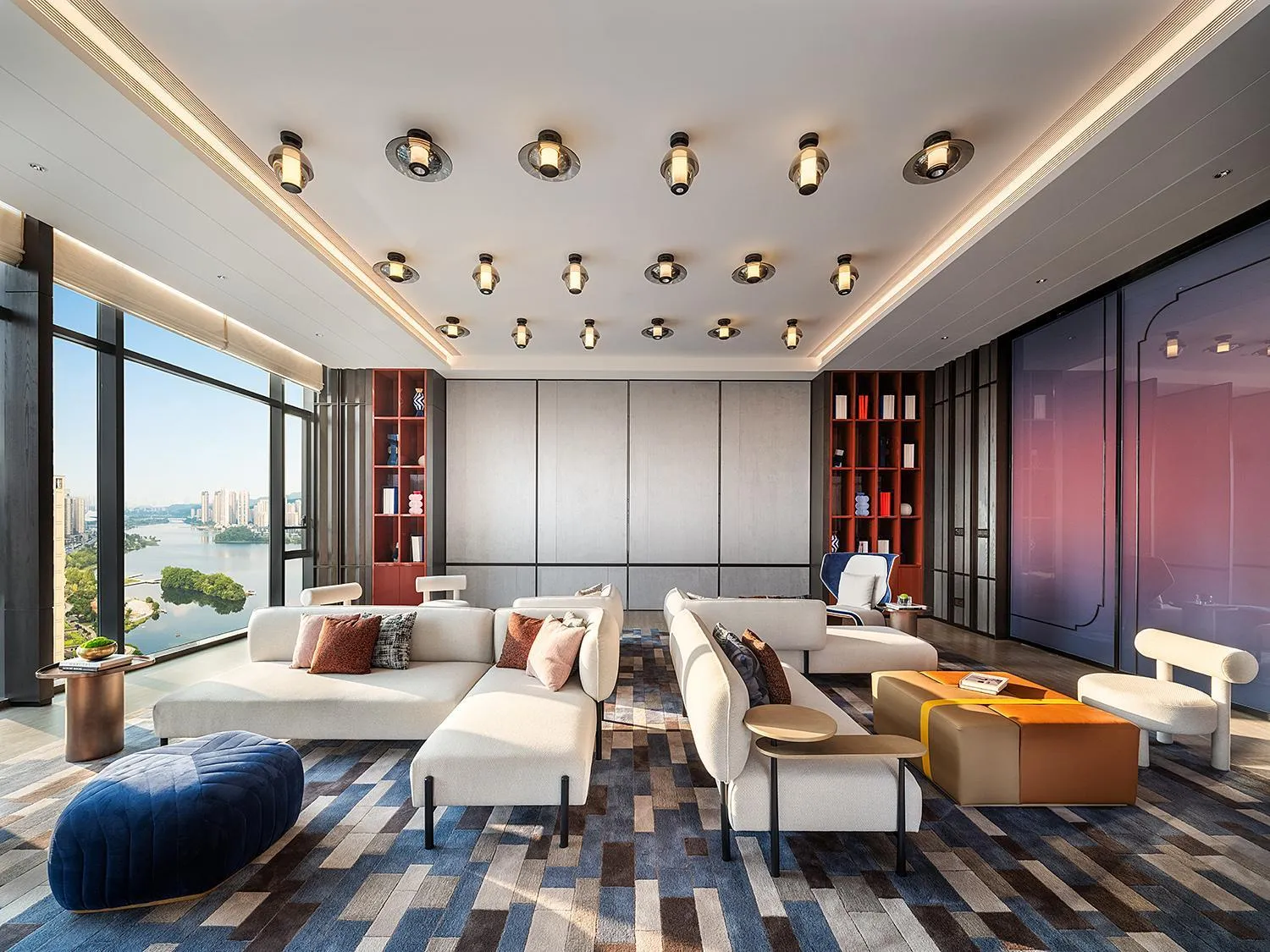 Business facilities, Bed in Hotel Indigo Changsha Meixi Lake