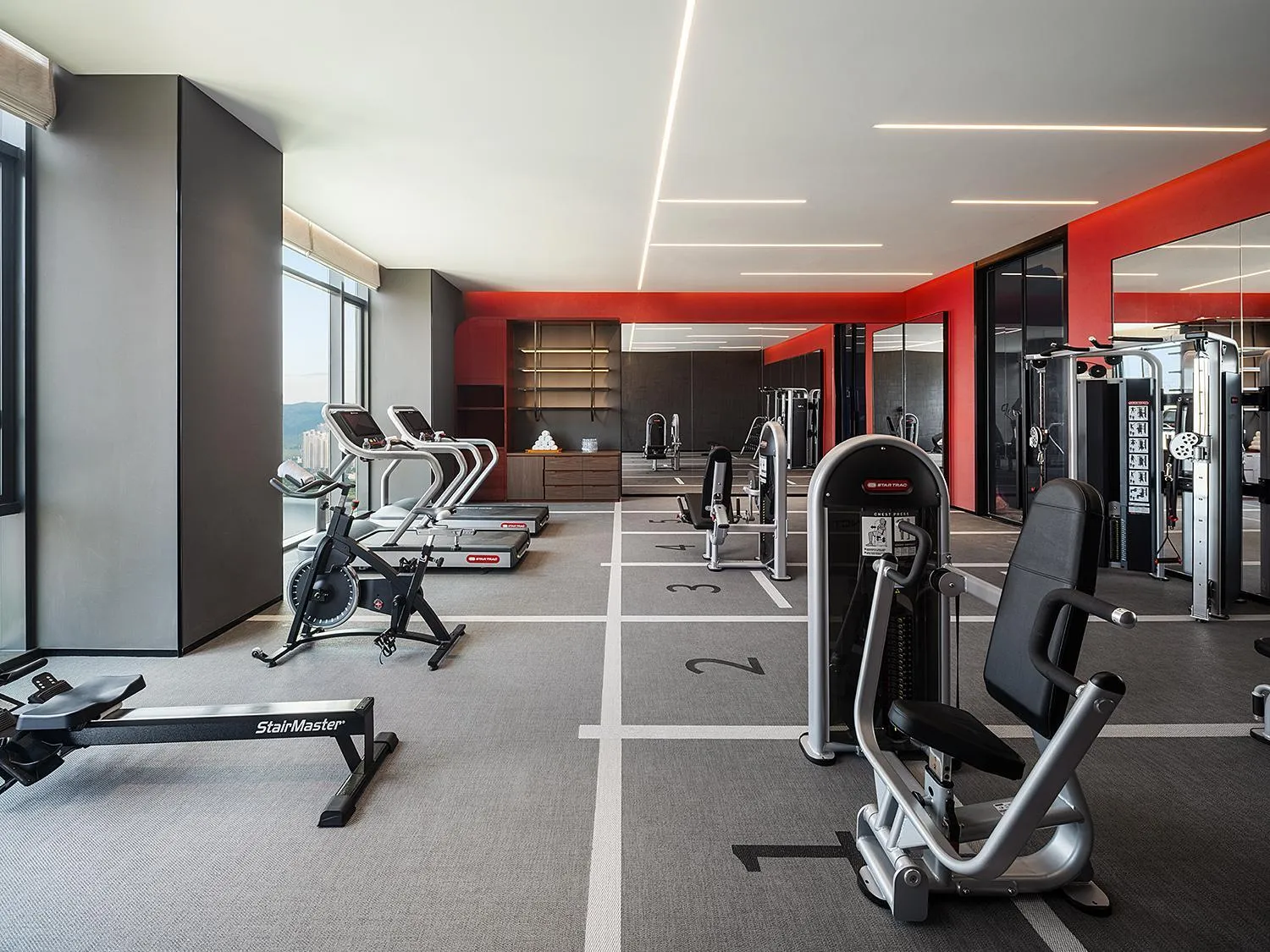 Fitness centre/facilities in Hotel Indigo Changsha Meixi Lake