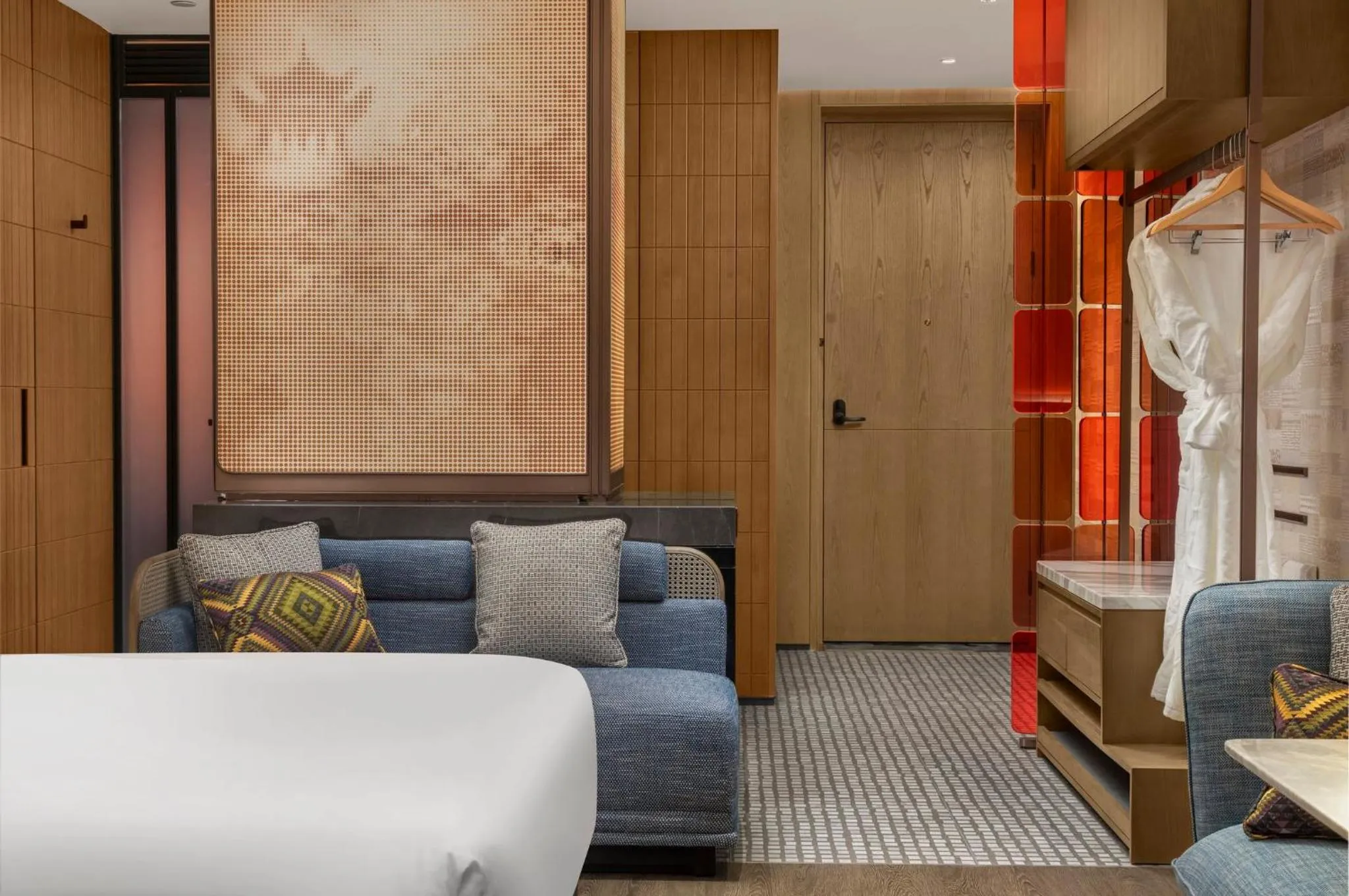 Photo of the whole room, Bed in Hotel Indigo Changsha Meixi Lake