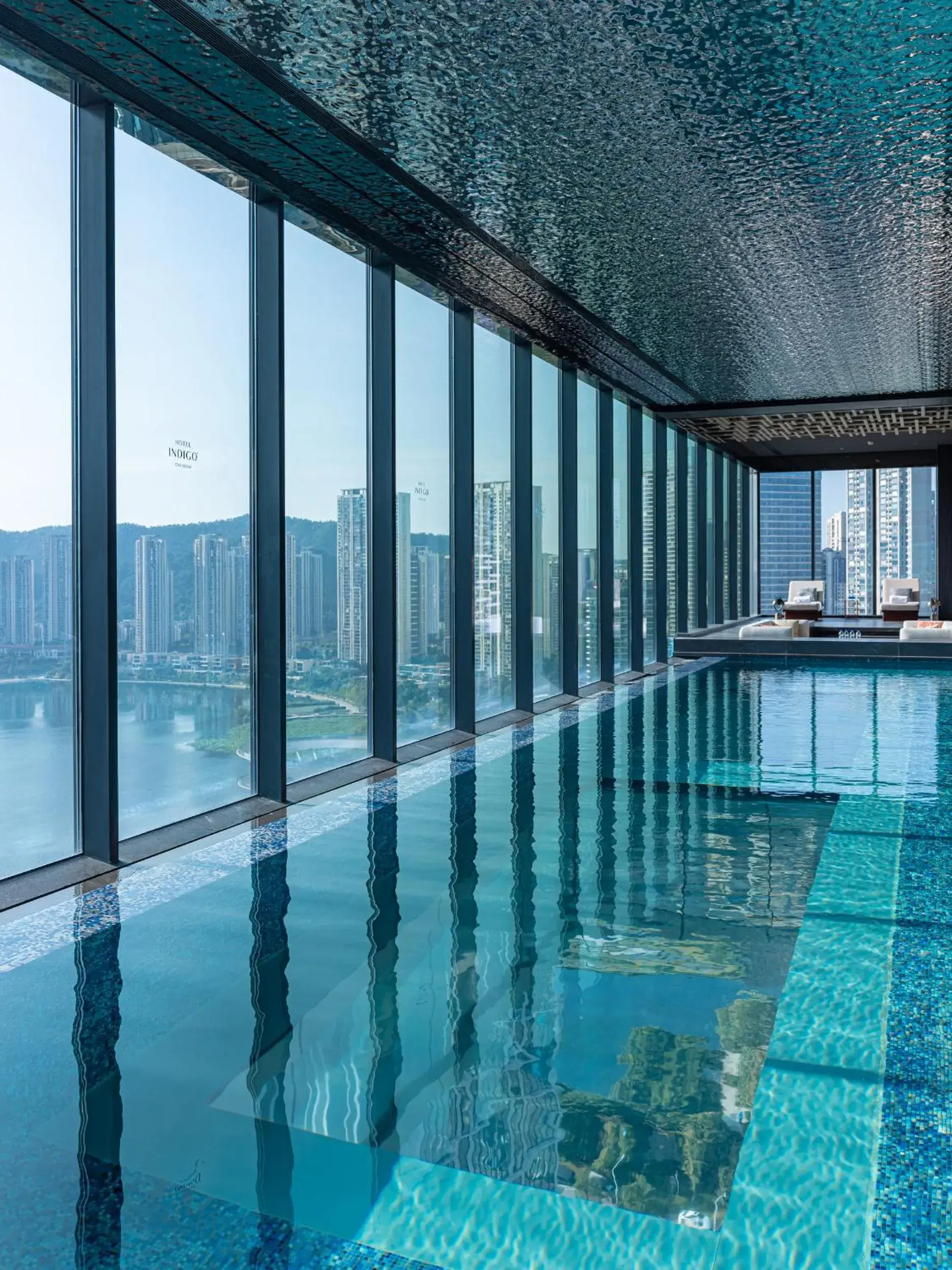 Swimming pool in Hotel Indigo Changsha Meixi Lake Swimming pool in Hotel Indigo Changsha Meixi Lake