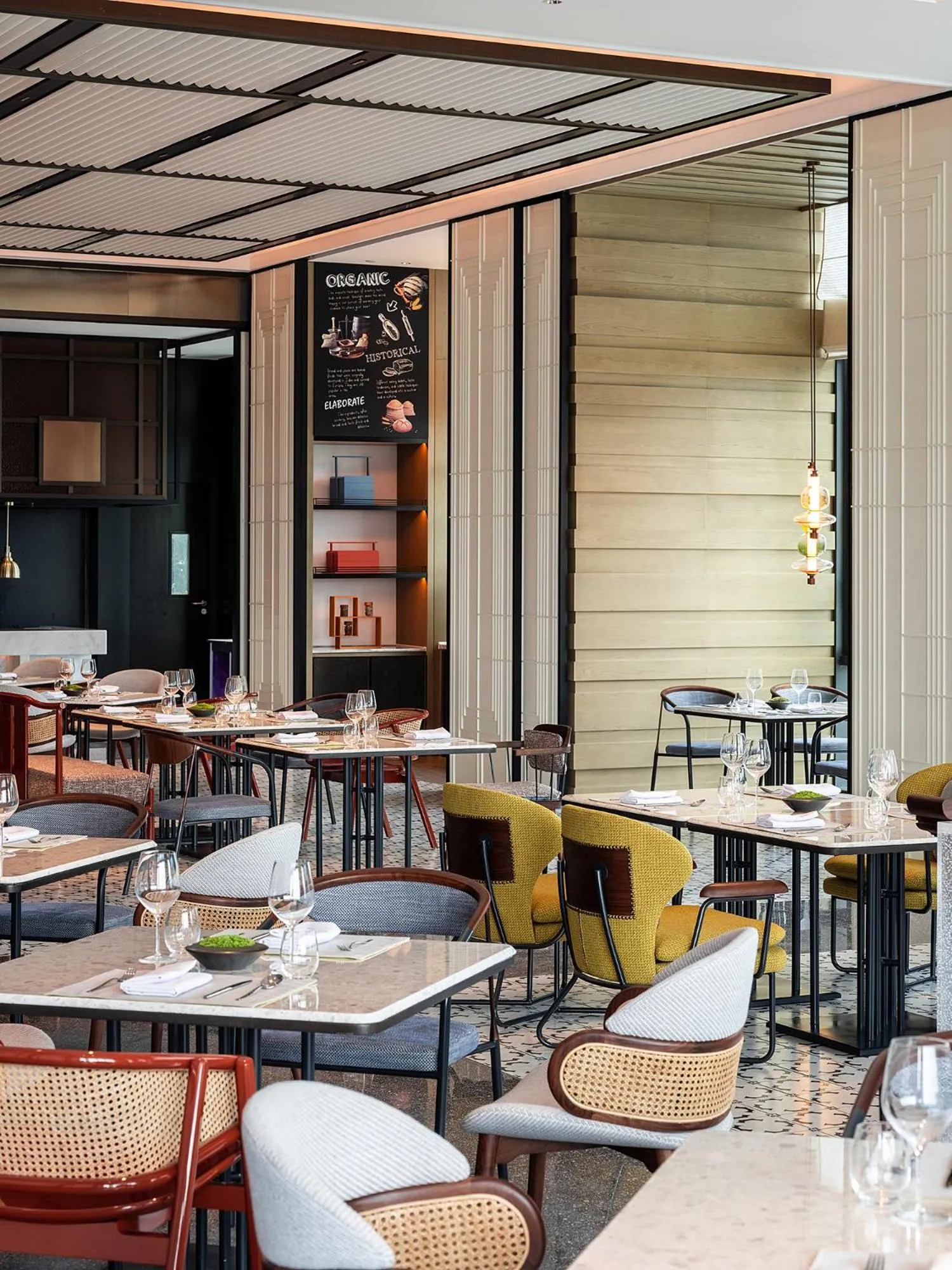 Restaurant/places to eat in Hotel Indigo Changsha Meixi Lake