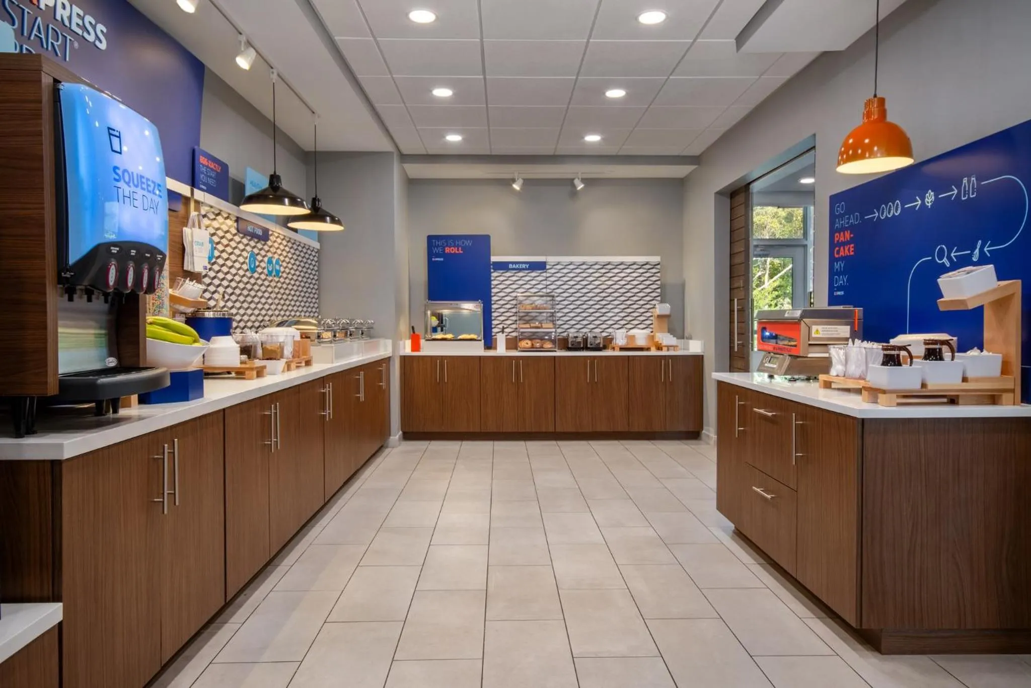 Breakfast in Holiday Inn Express & Suites Muskegon - Grand Haven by IHG