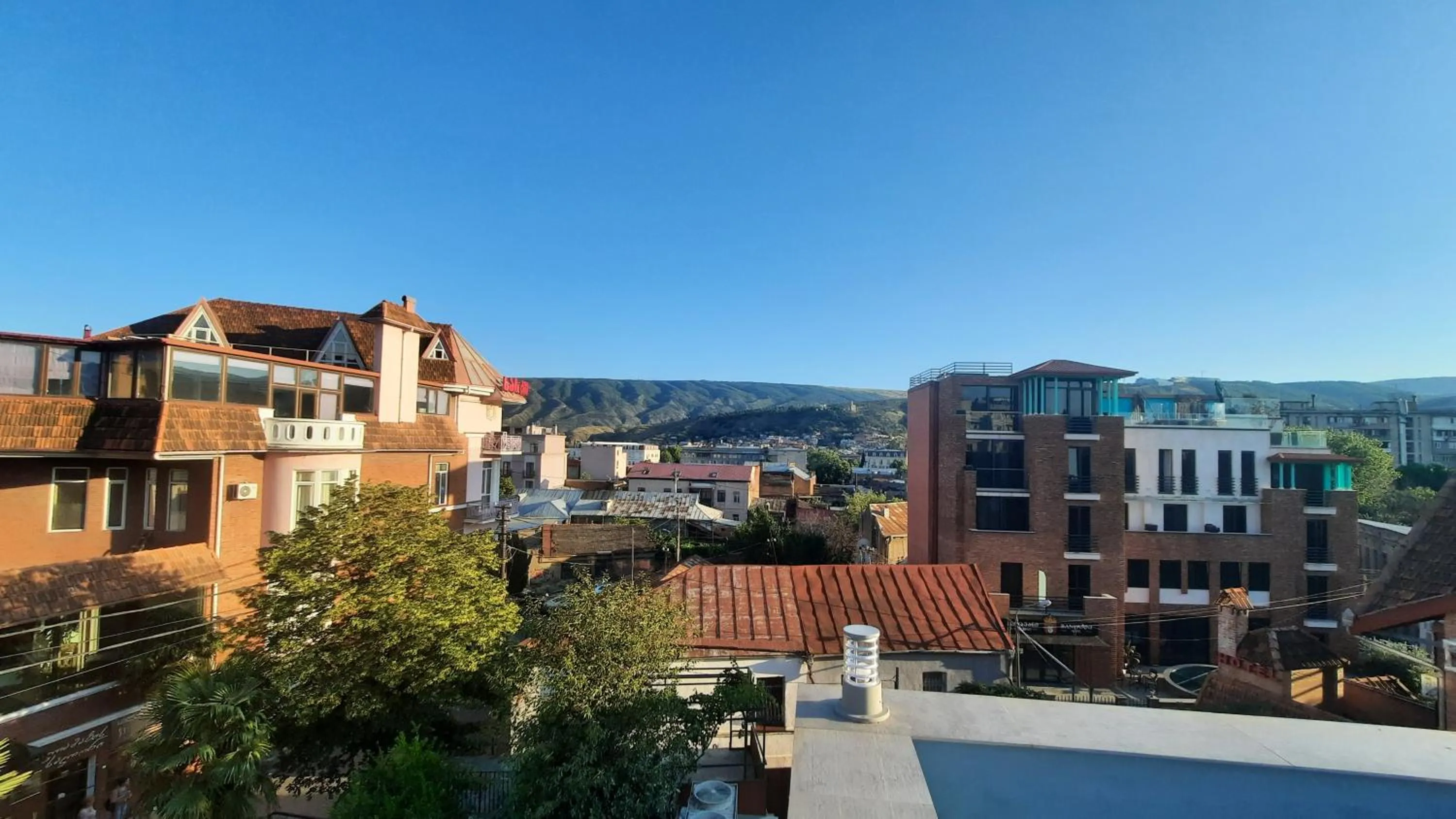 Property building in Hotel DownTown Avlabari