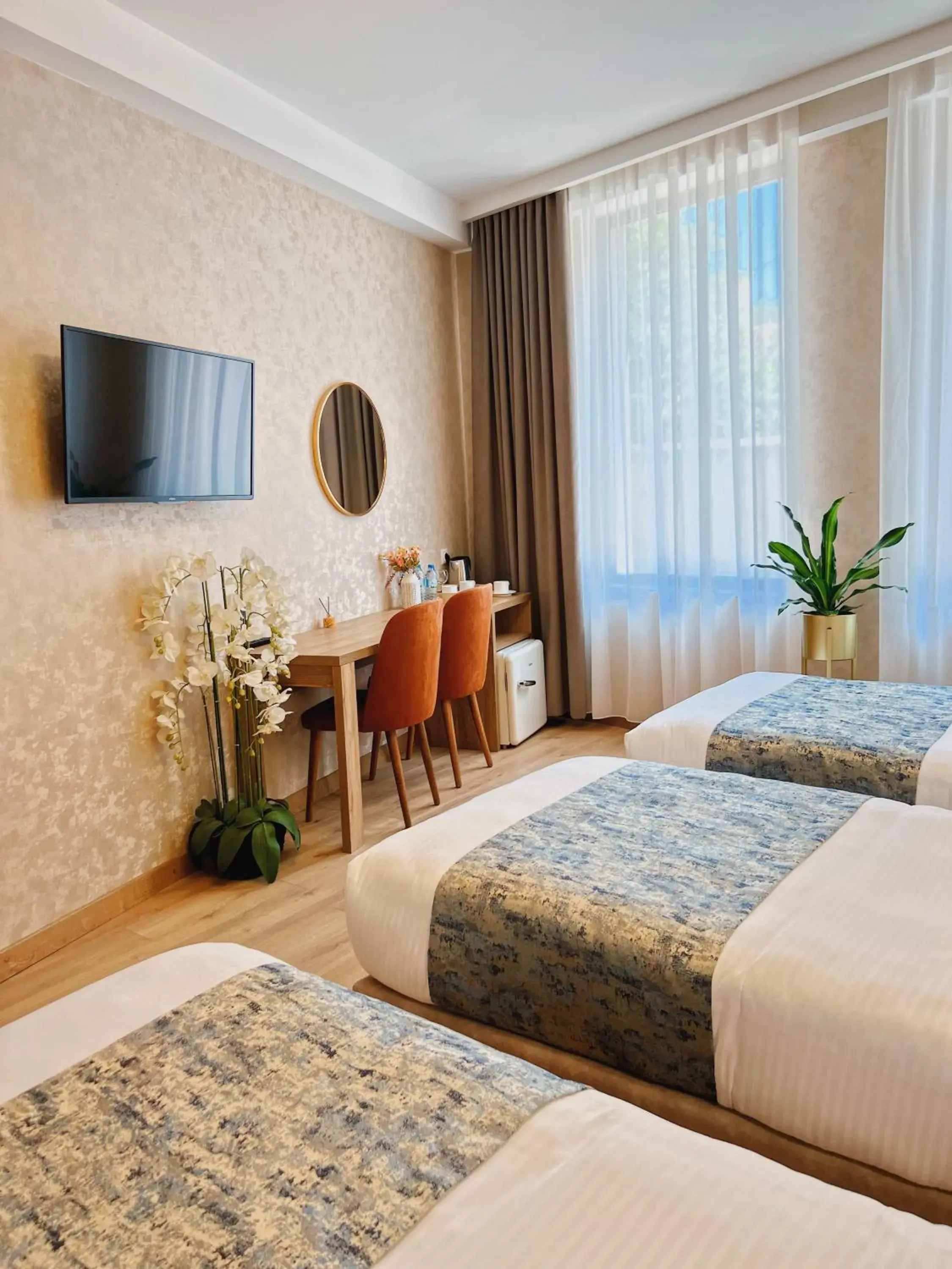 Triple Room with City View - single occupancy in Hotel DownTown Avlabari Triple Room with City View - single occupancy in Hotel DownTown Avlabari