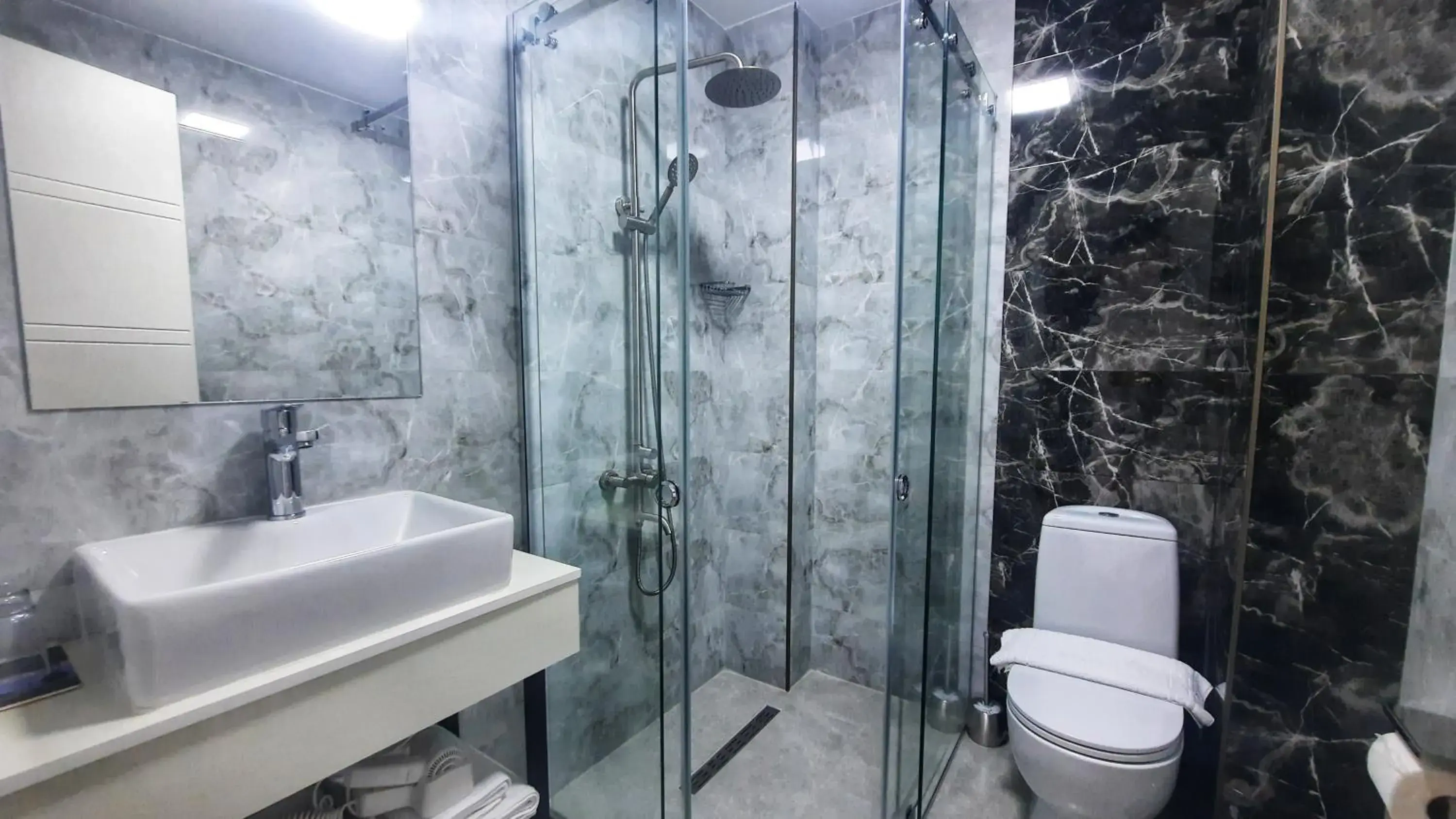 Double Room with Garden View in Hotel DownTown Avlabari Double Room with Garden View in Hotel DownTown Avlabari