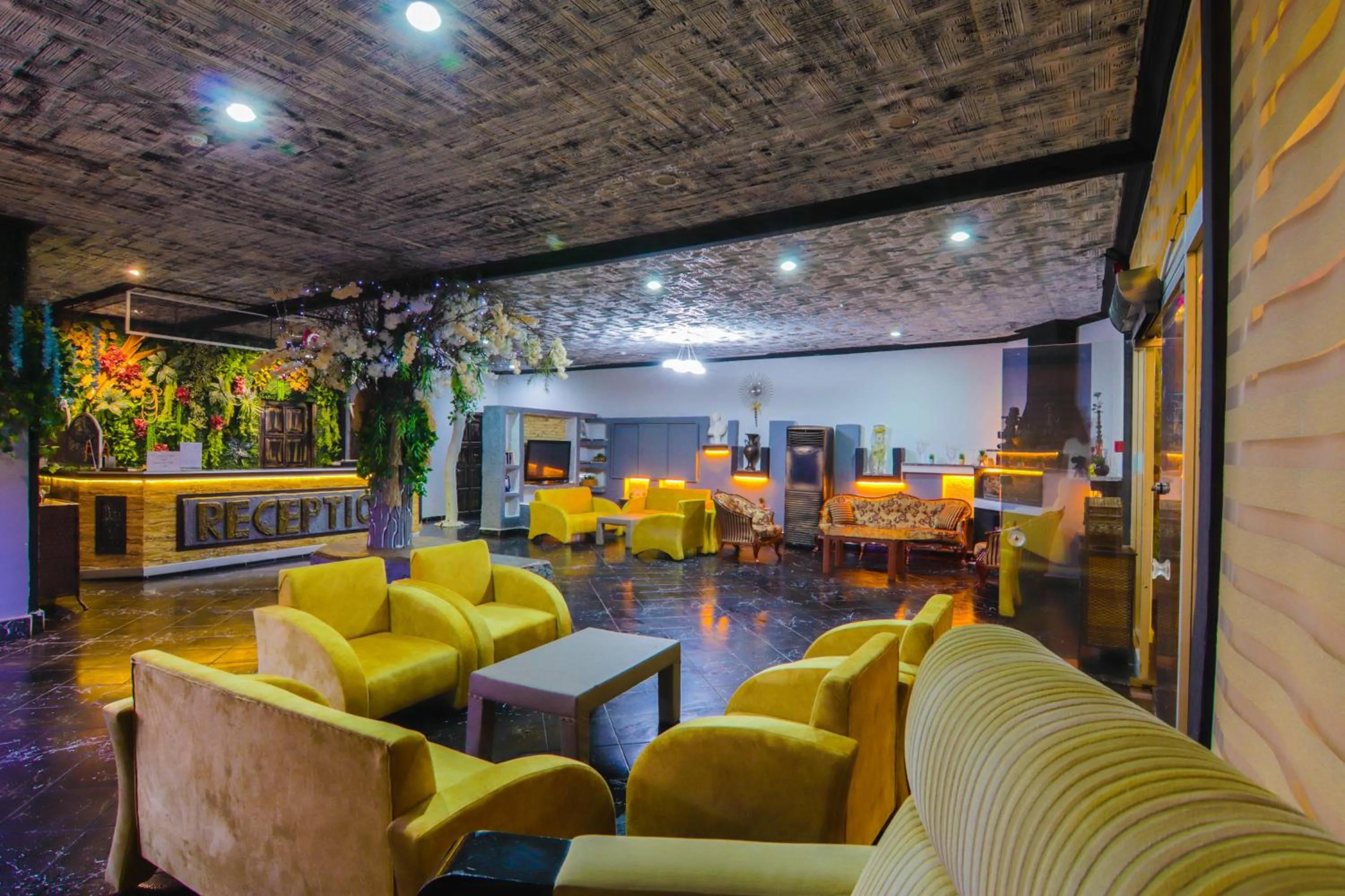 Lobby or reception in Aperion Beach Hotel Side