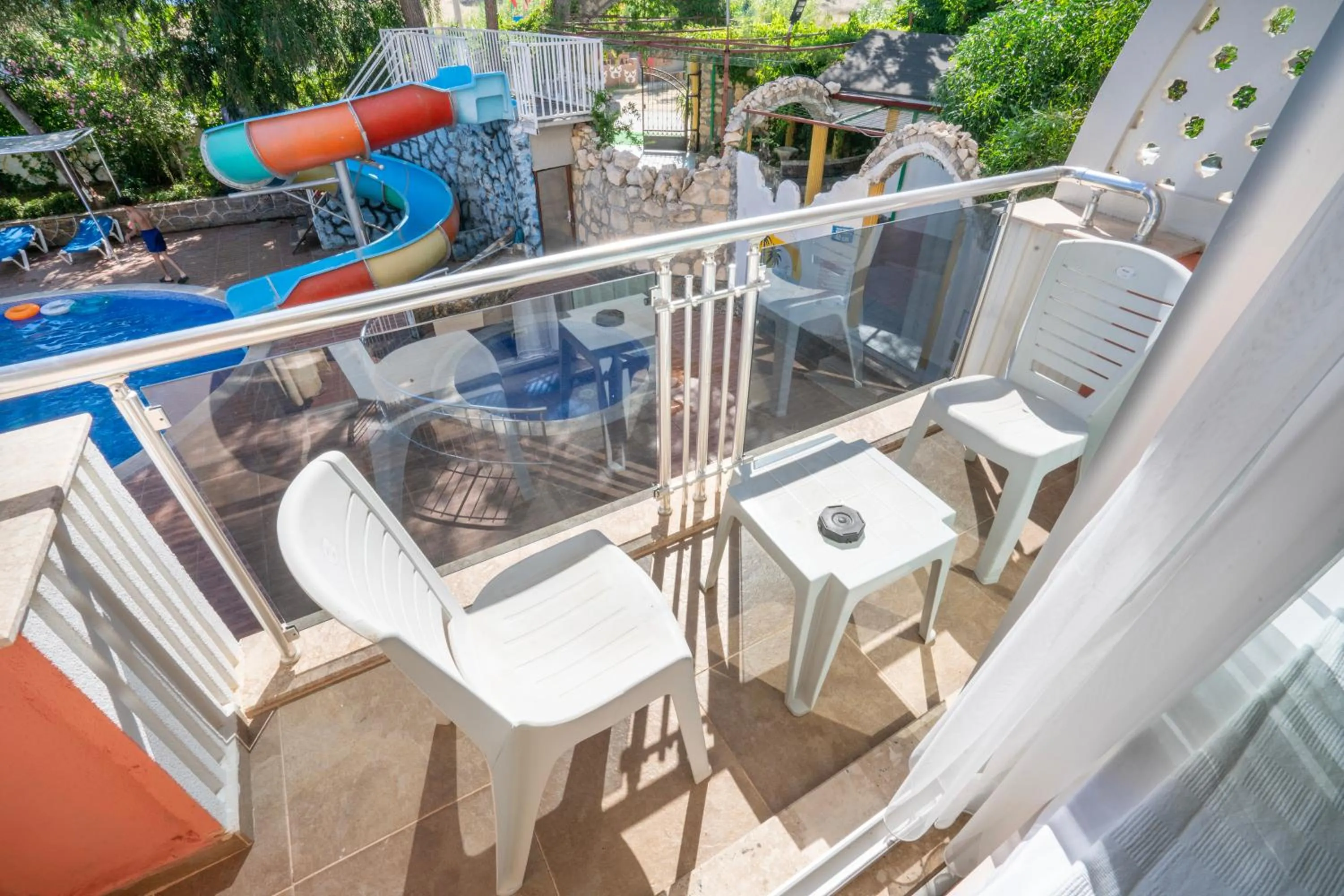 Balcony/Terrace in Aperion Beach Hotel Side