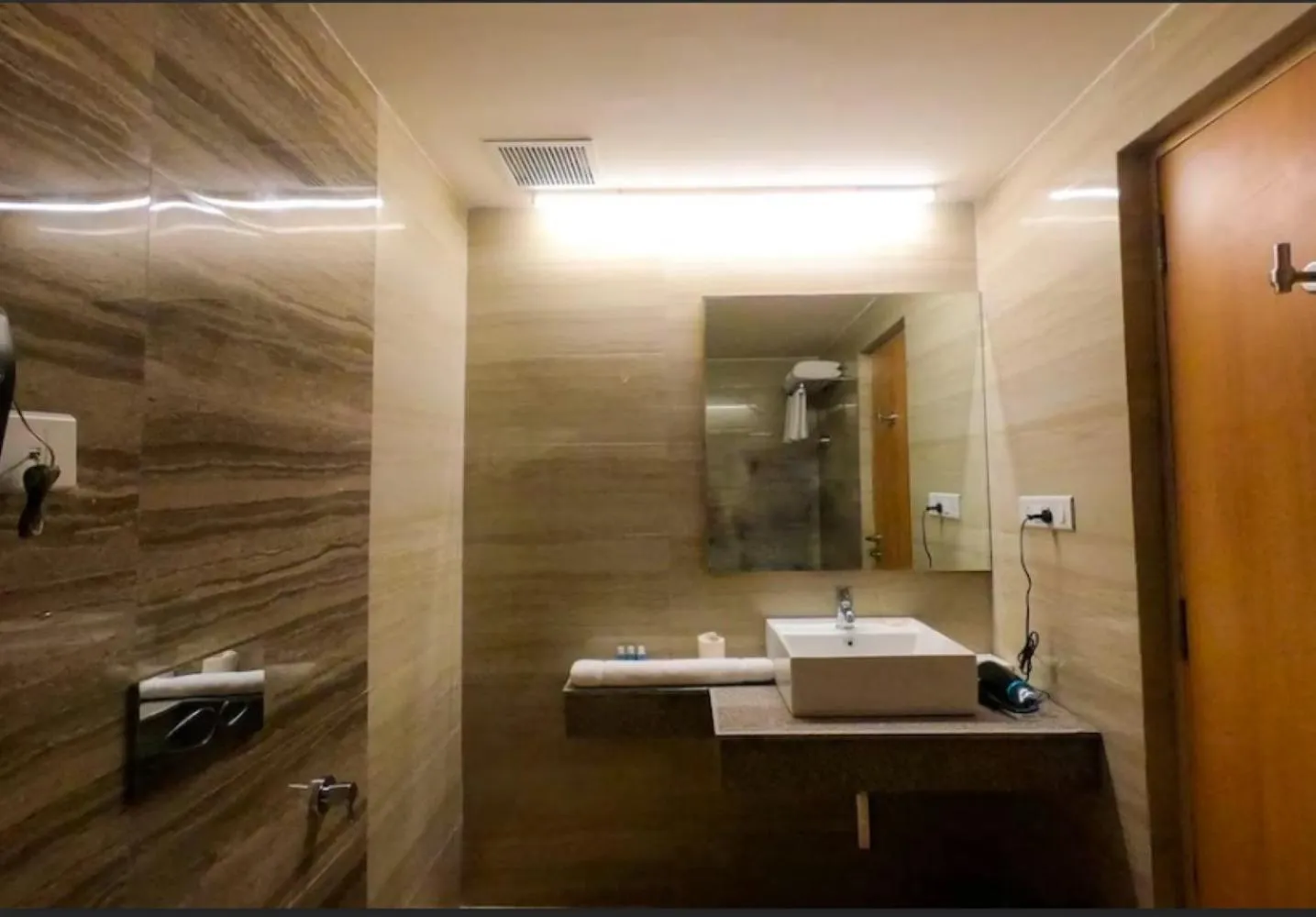 Toilet in Hotel The Bundela - Khajuraho, Madhya Pradesh