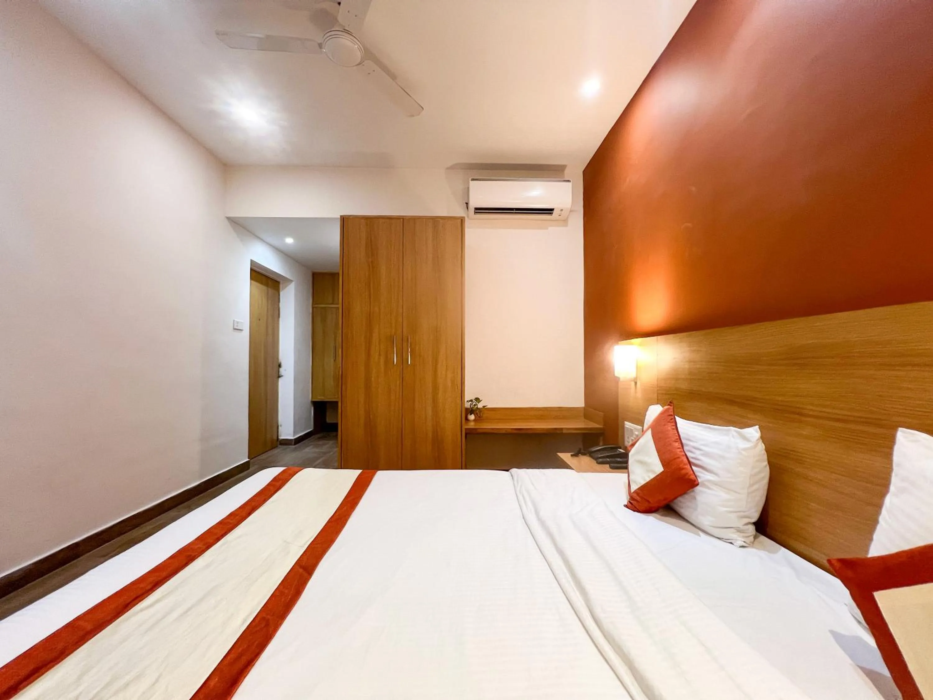 Bed in Hotel The Bundela - Khajuraho, Madhya Pradesh