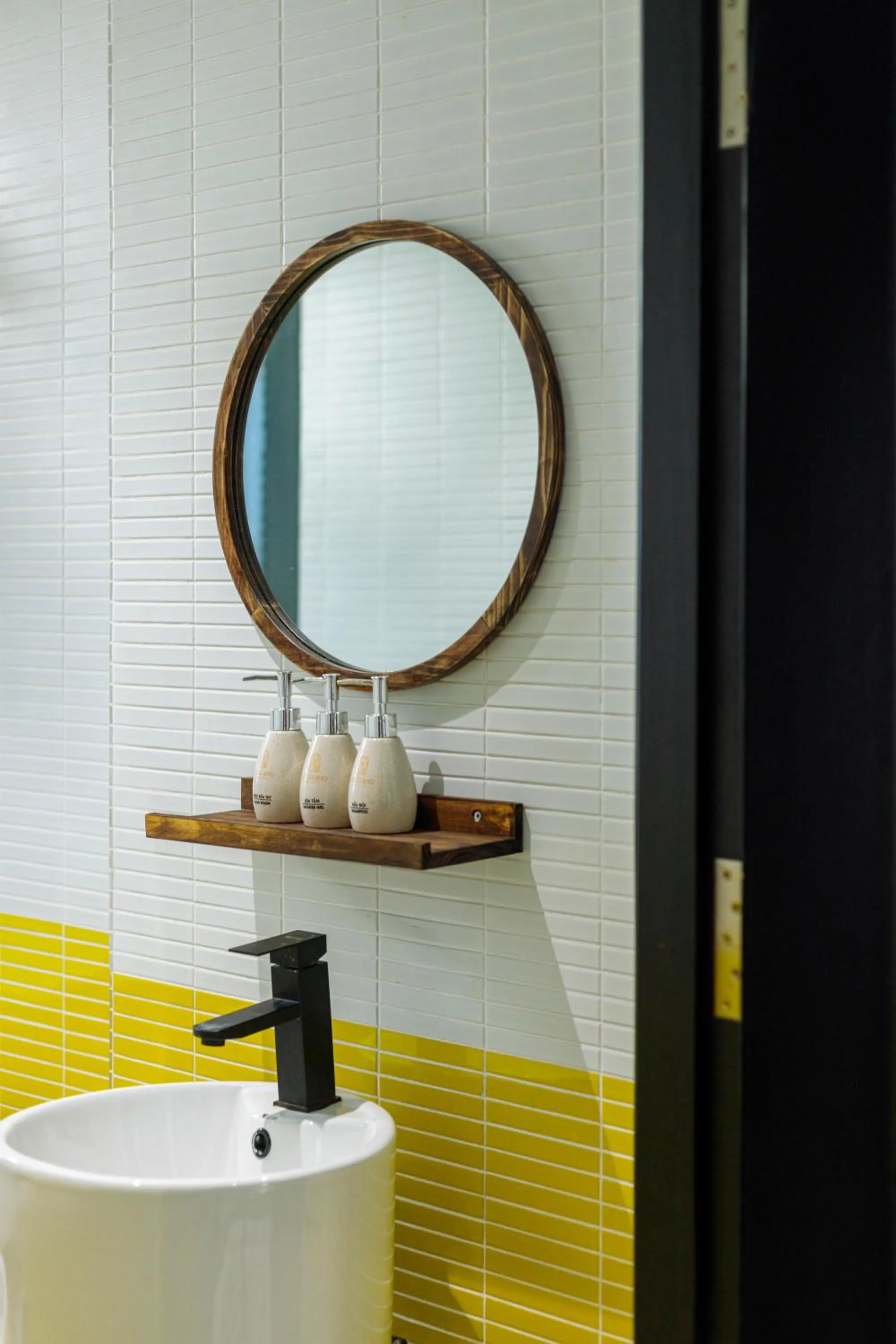 Bathroom in De Stefano Coffee and Hotel