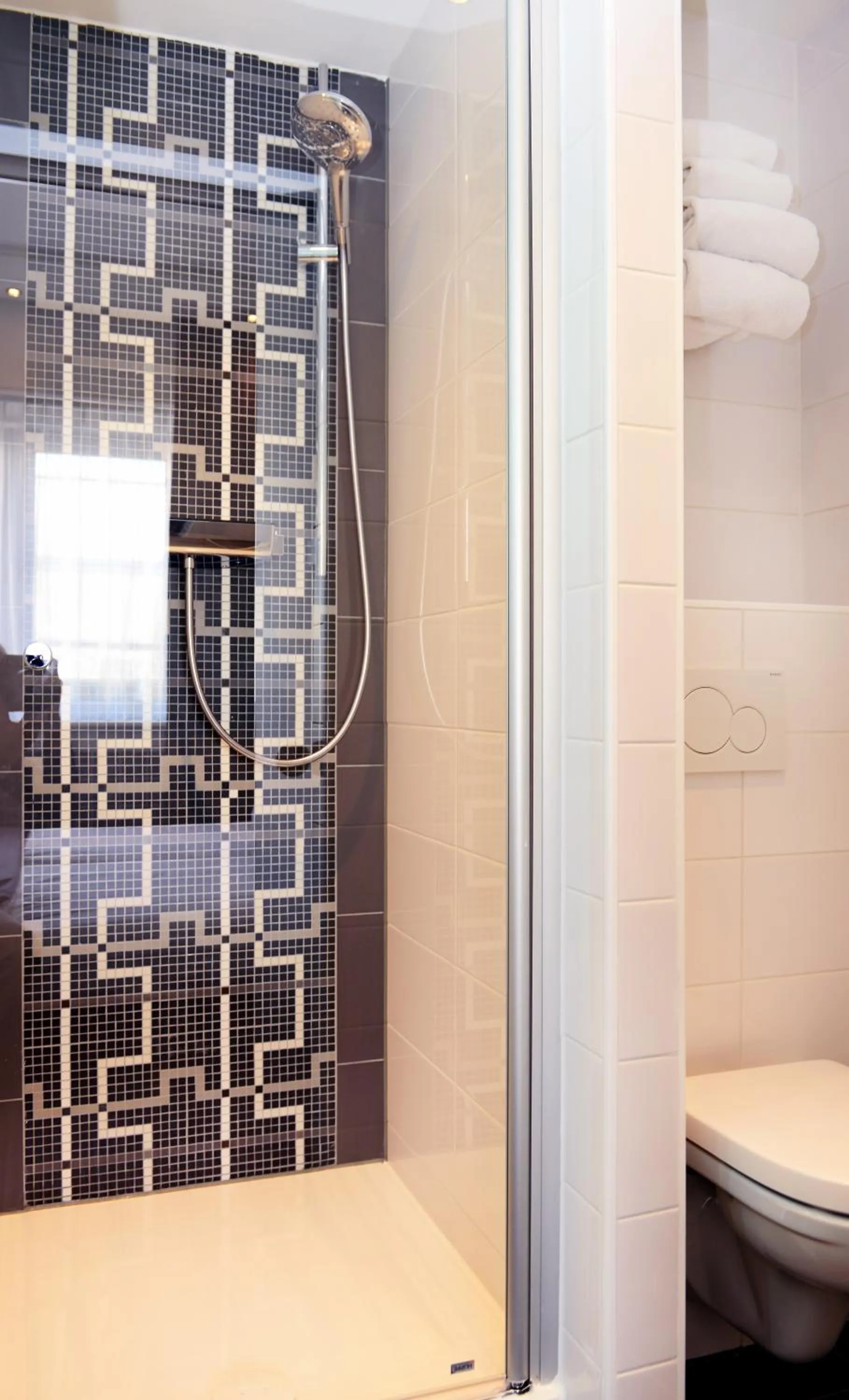 Shower in Amrâth Hotel DuCasque