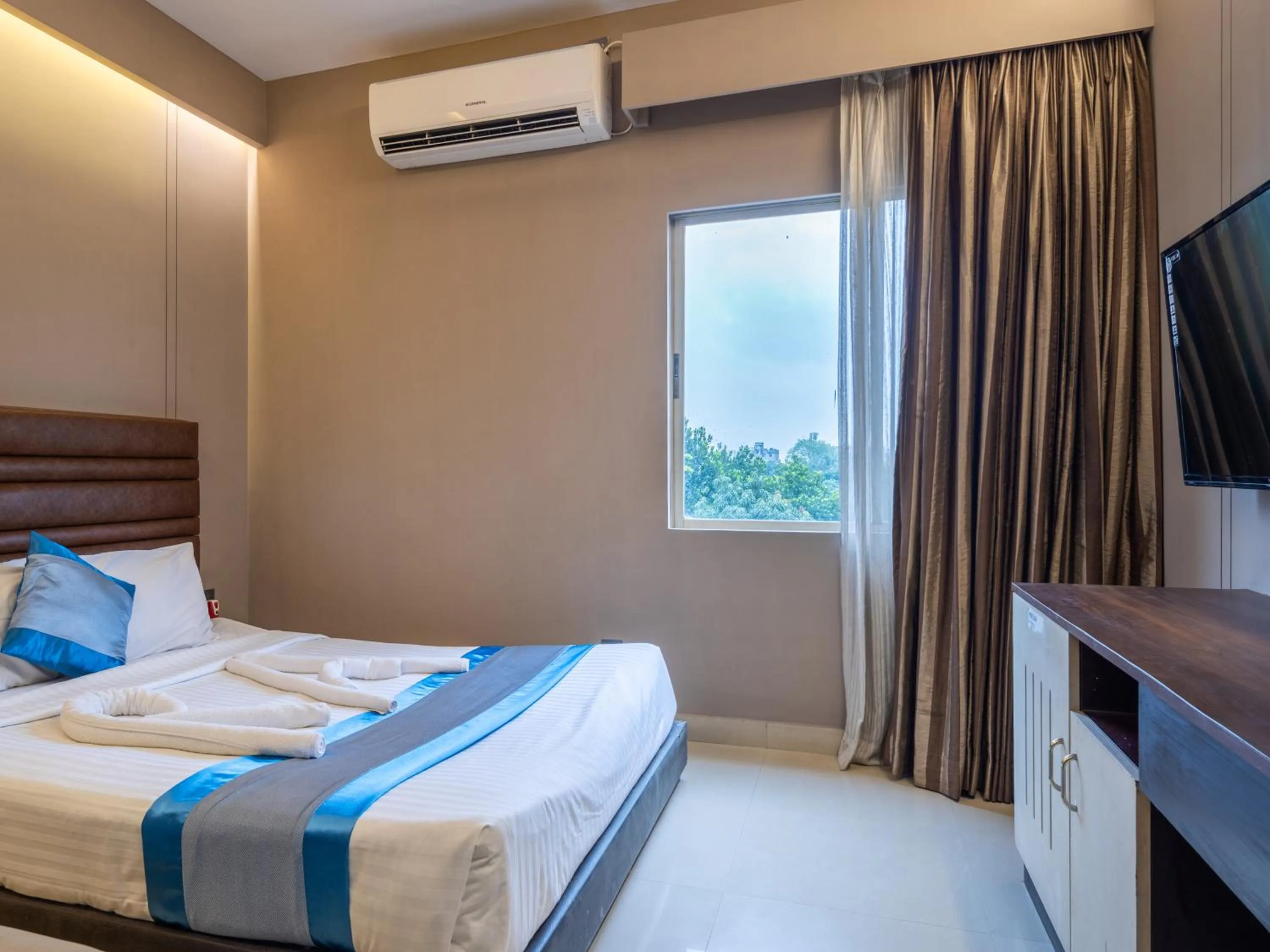 Bed in Resort Atlantis