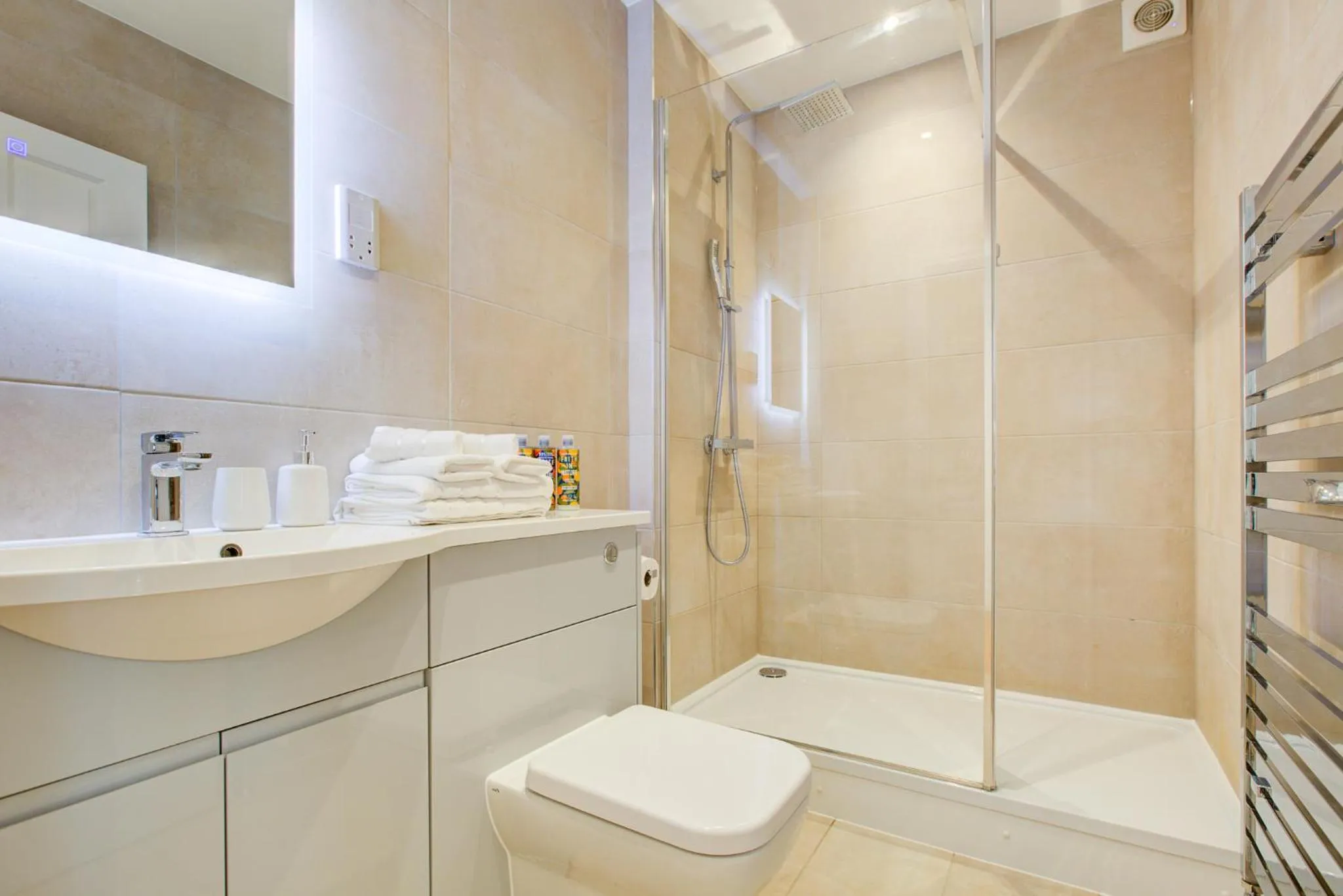 Bathroom in Hybrid Resi - London, New Malden near Richmond - Wimbledon
