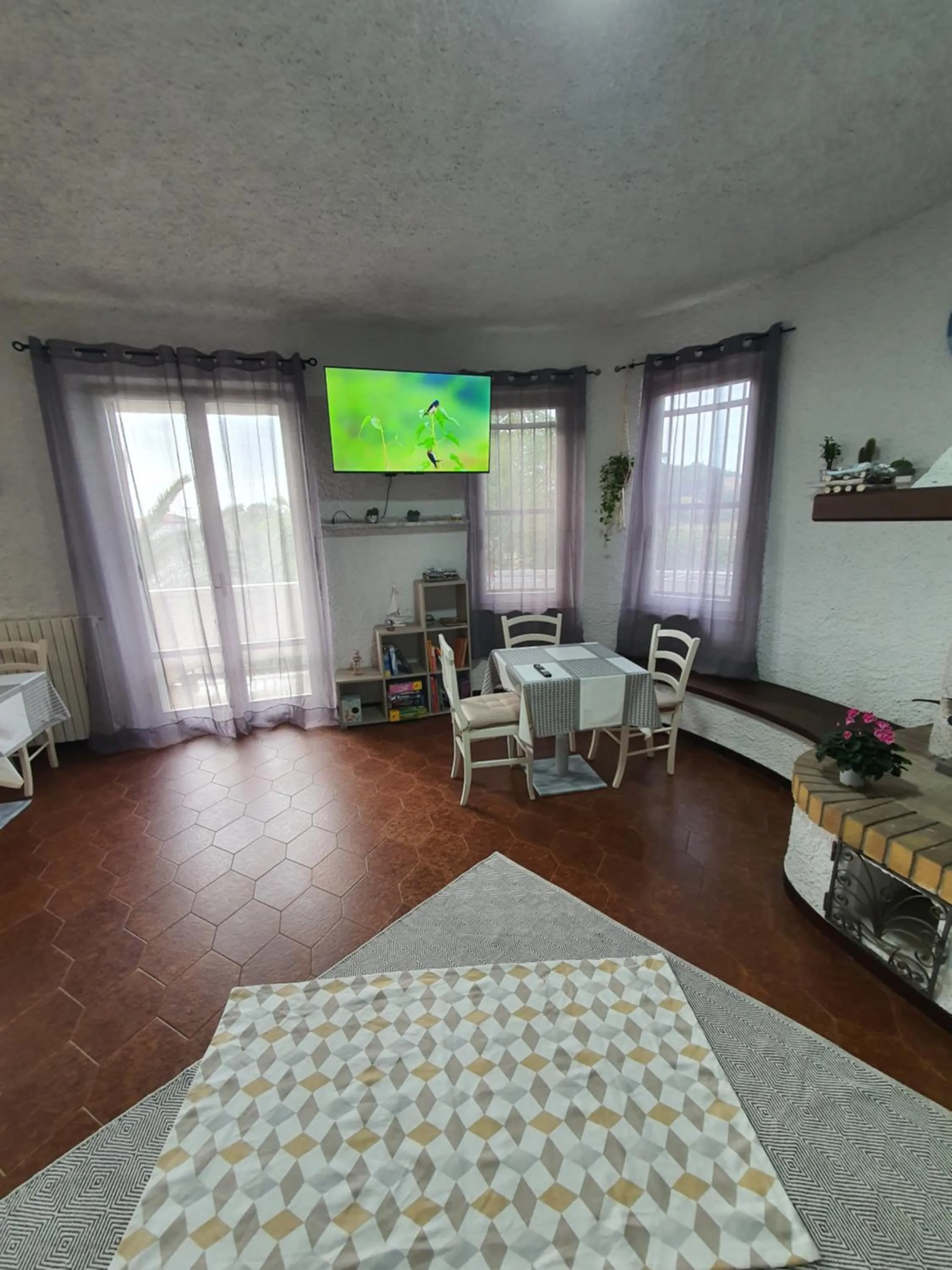 Seating Area in NEL BLU