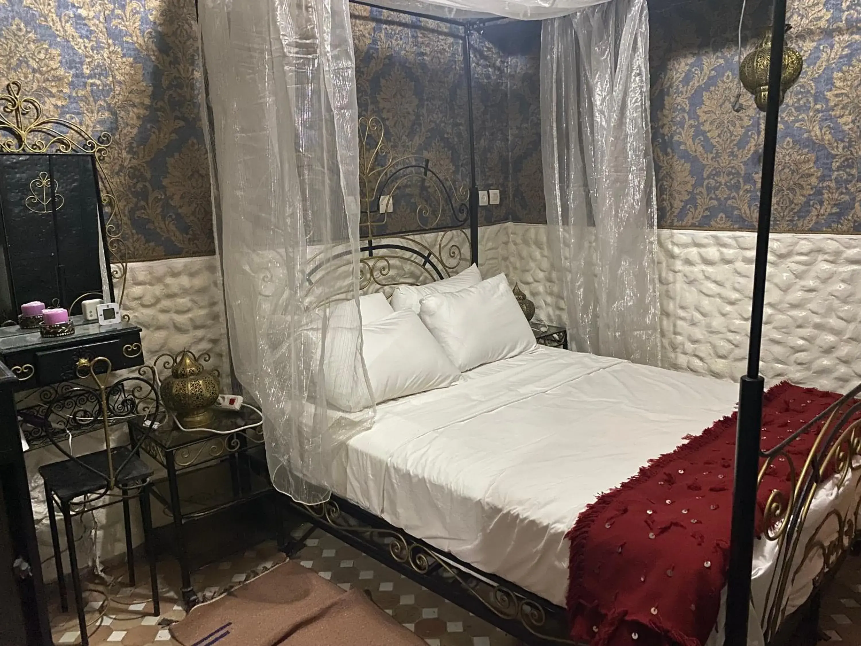 Double Room with Private Bathroom in Riad Azurite Double Room with Private Bathroom in Riad Azurite