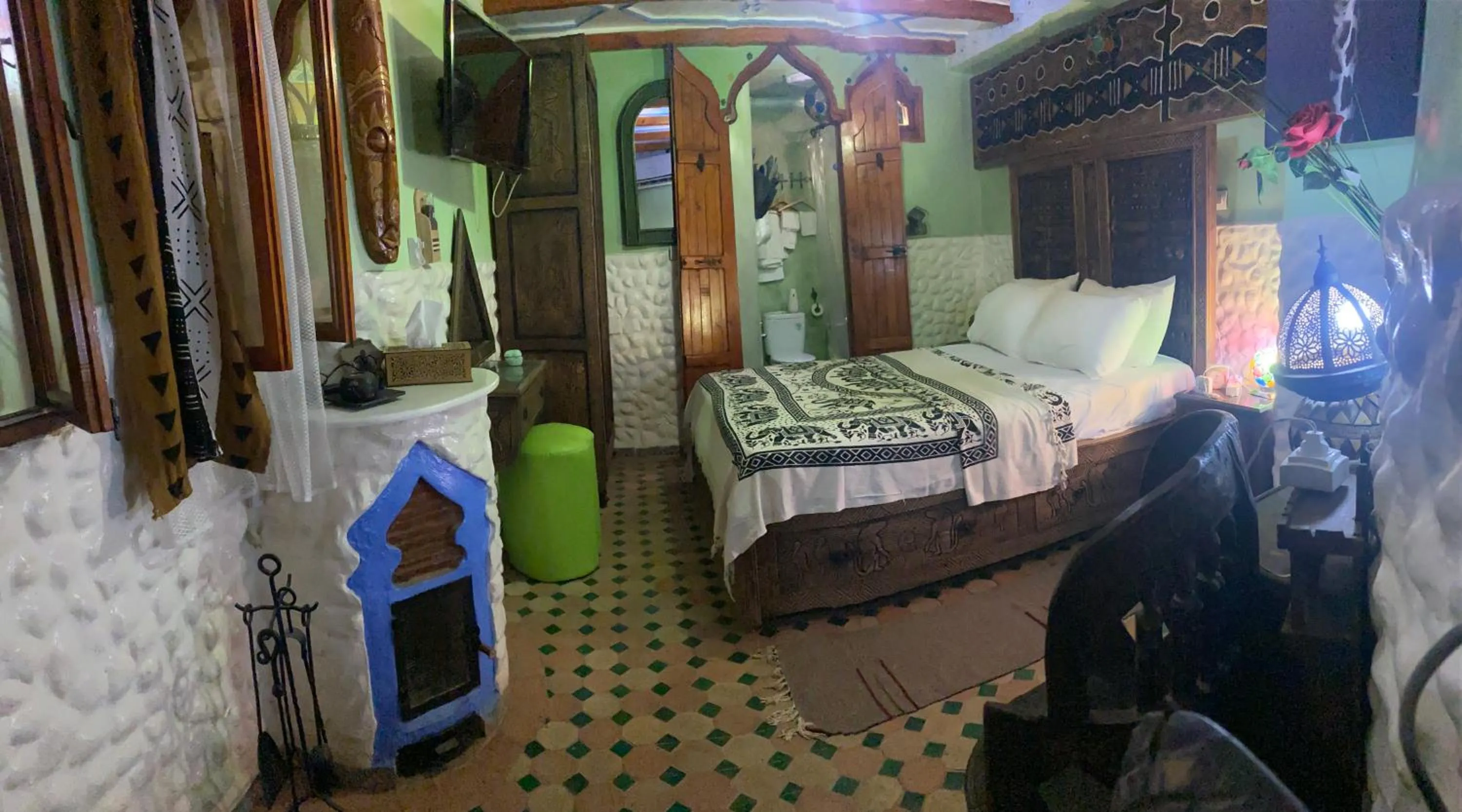 Bed in Riad Azurite