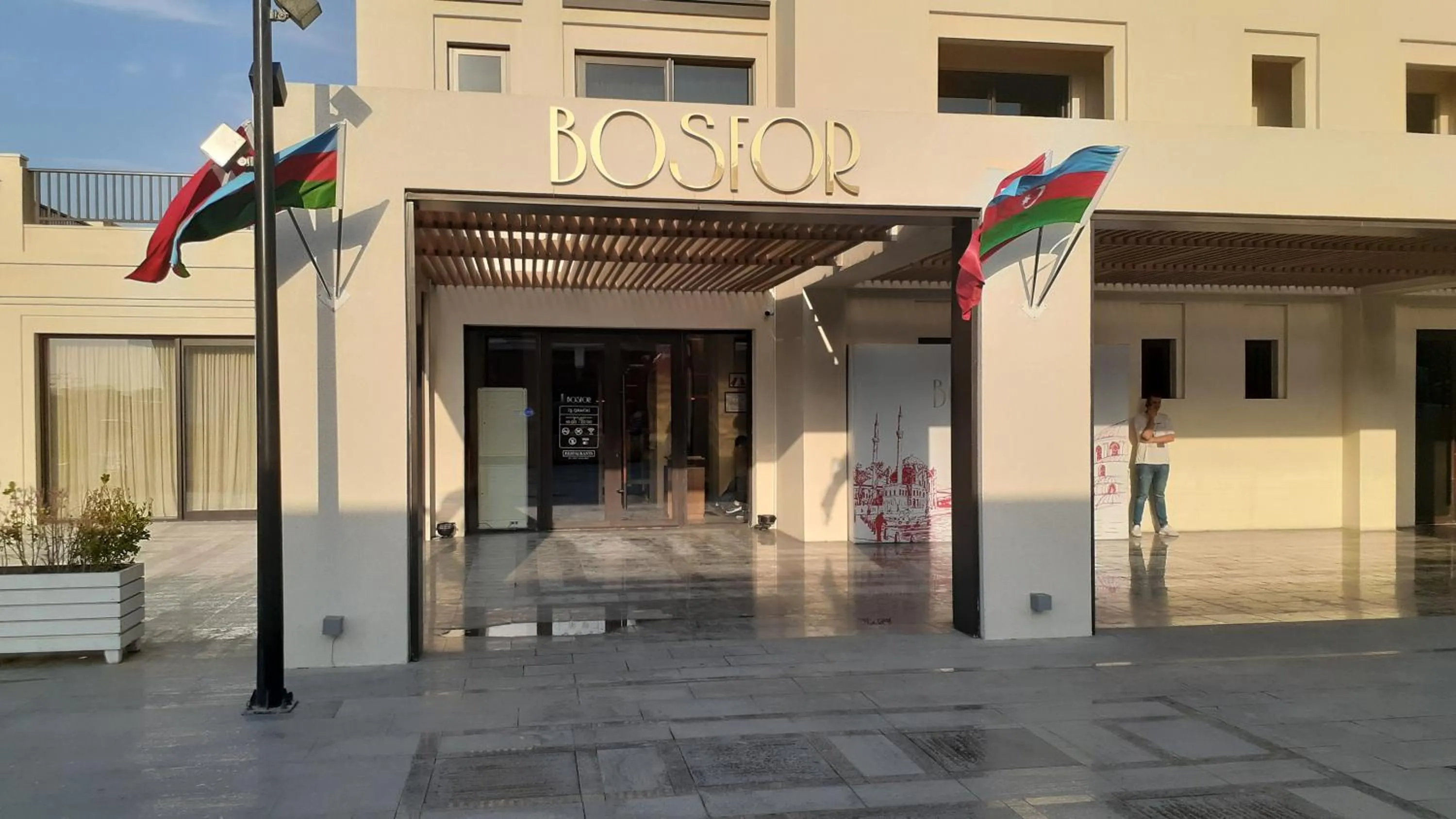 Restaurant/places to eat in Sea Breeze