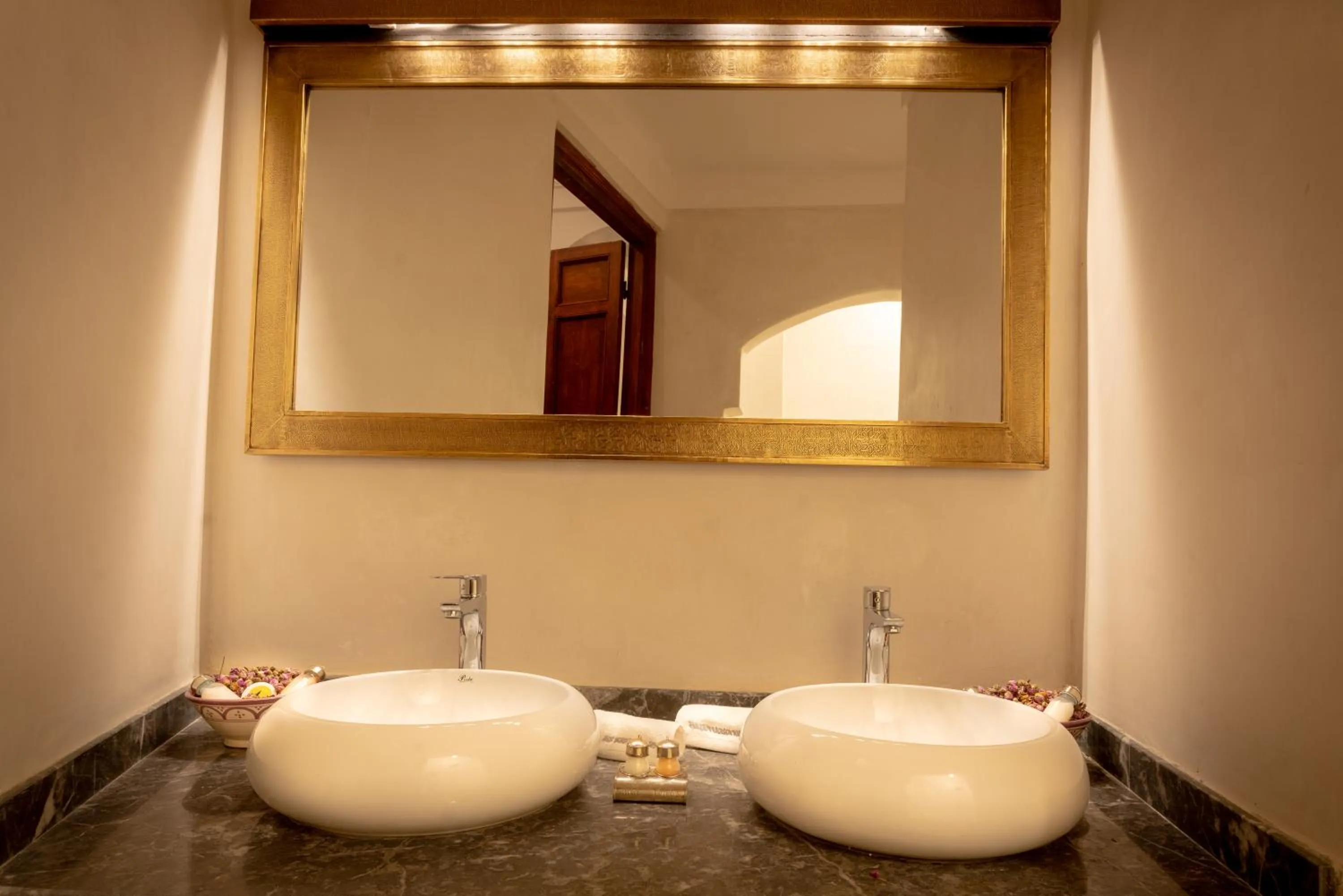 Bathroom in Palais Aix Kabaj &Spa