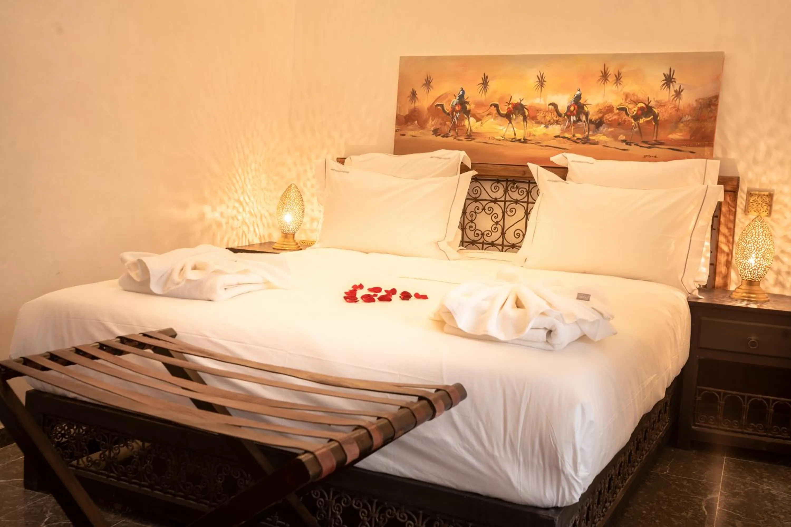 Bed in Palais Aix Kabaj &Spa