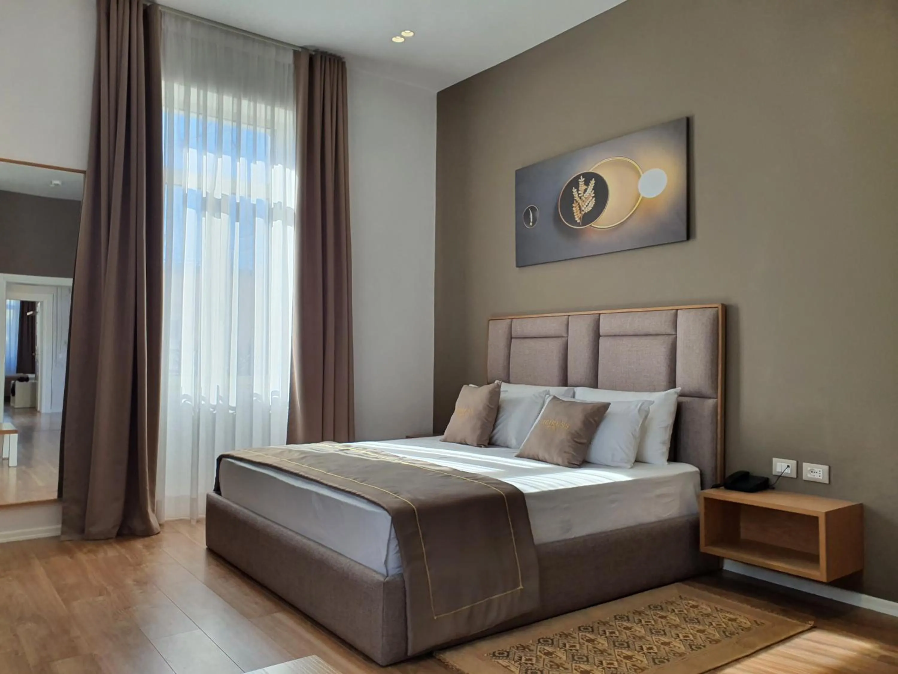 Photo of the whole room, Bed in HEIRESS Hotel