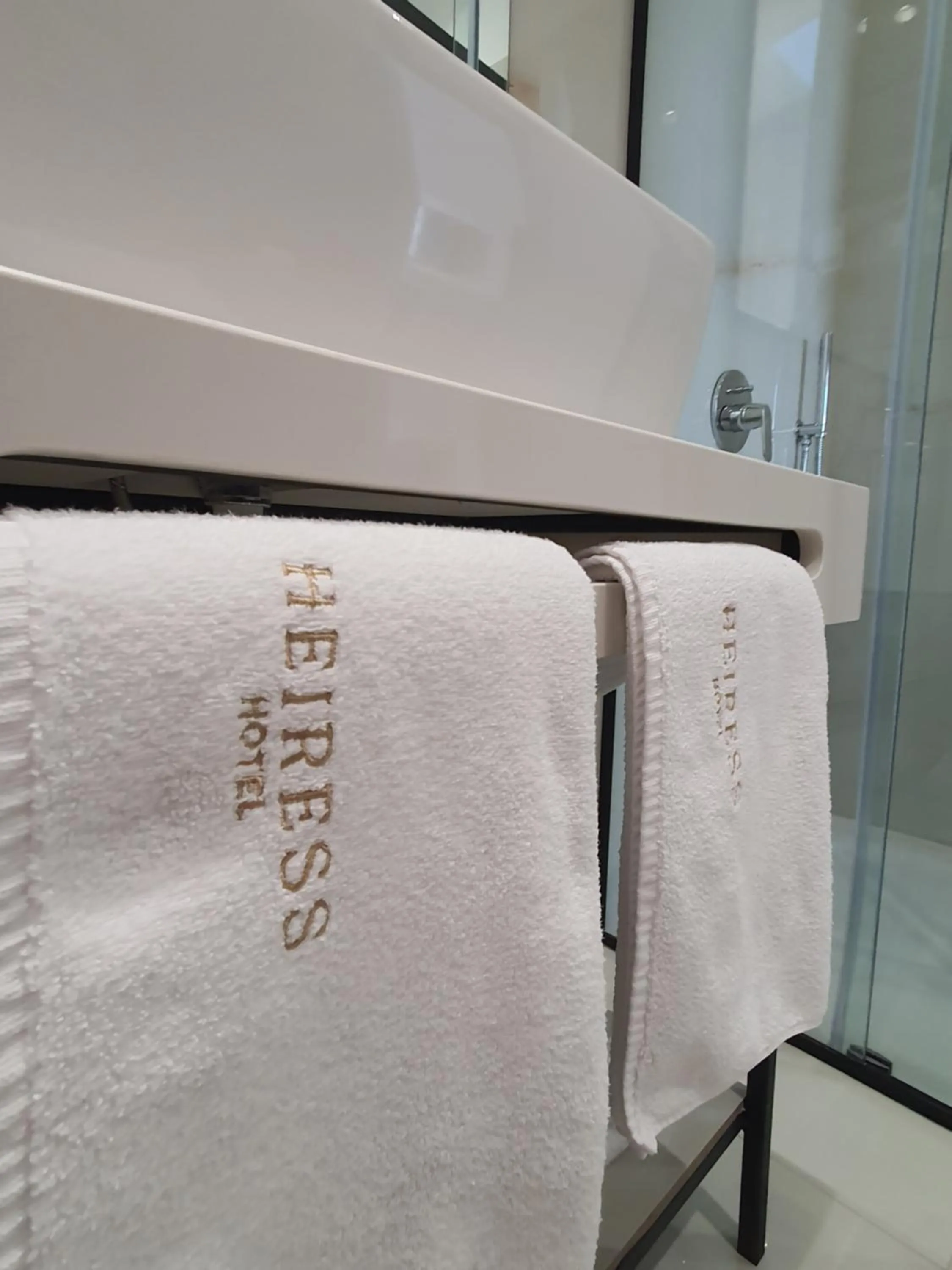 towels in HEIRESS Hotel