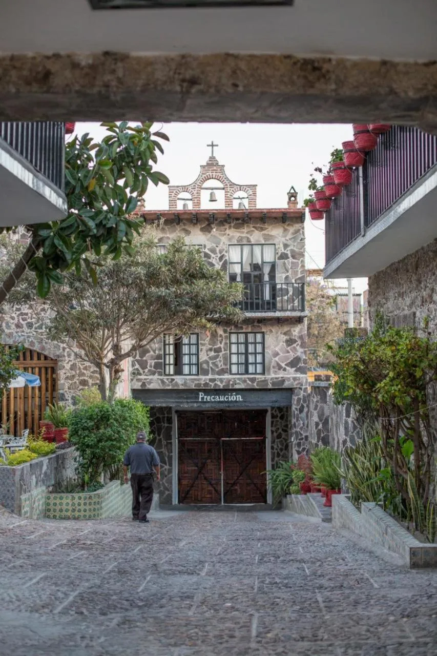 Property building in Posada de las Monjas