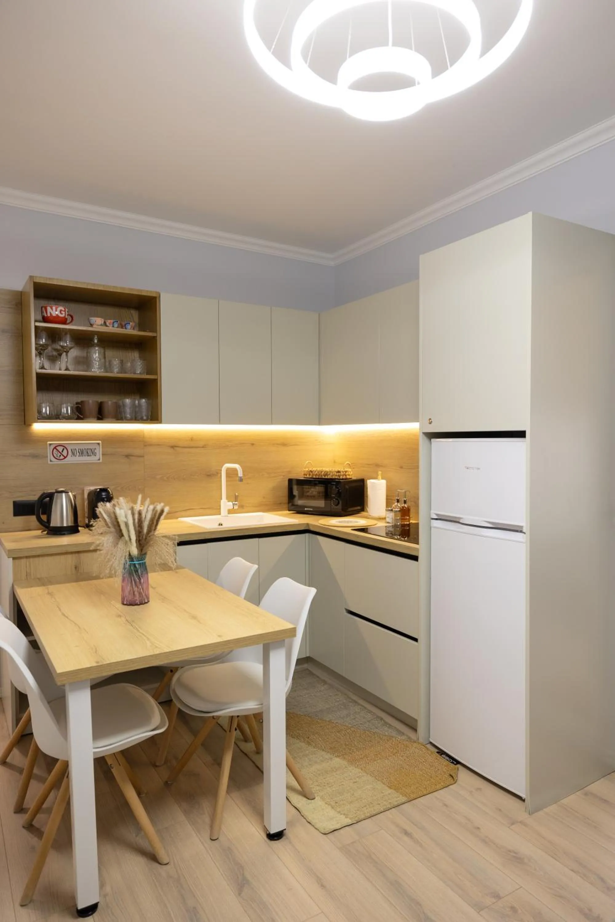 Kitchen or kitchenette in Boho Central Apartment