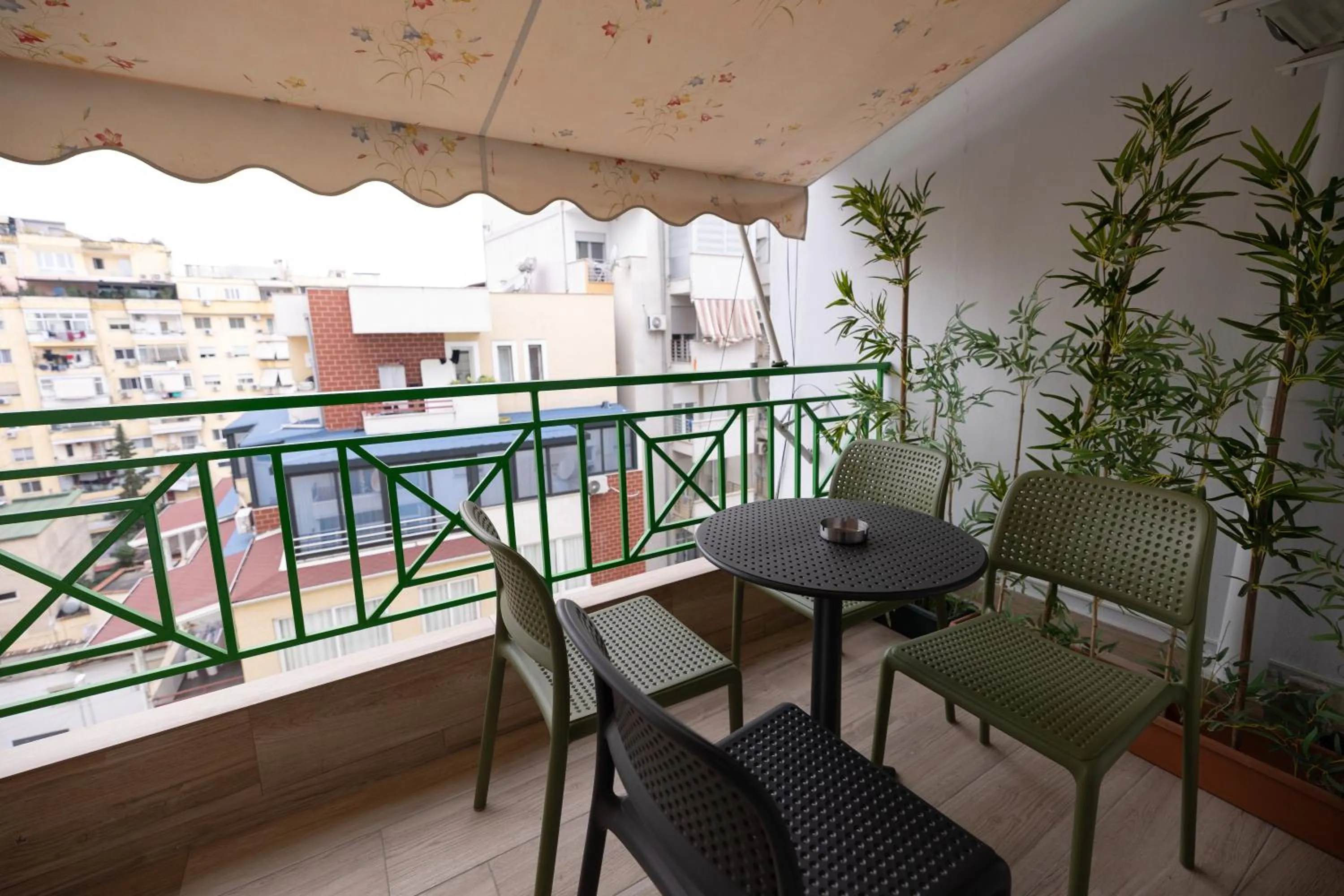 Balcony/Terrace in Boho Central Apartment