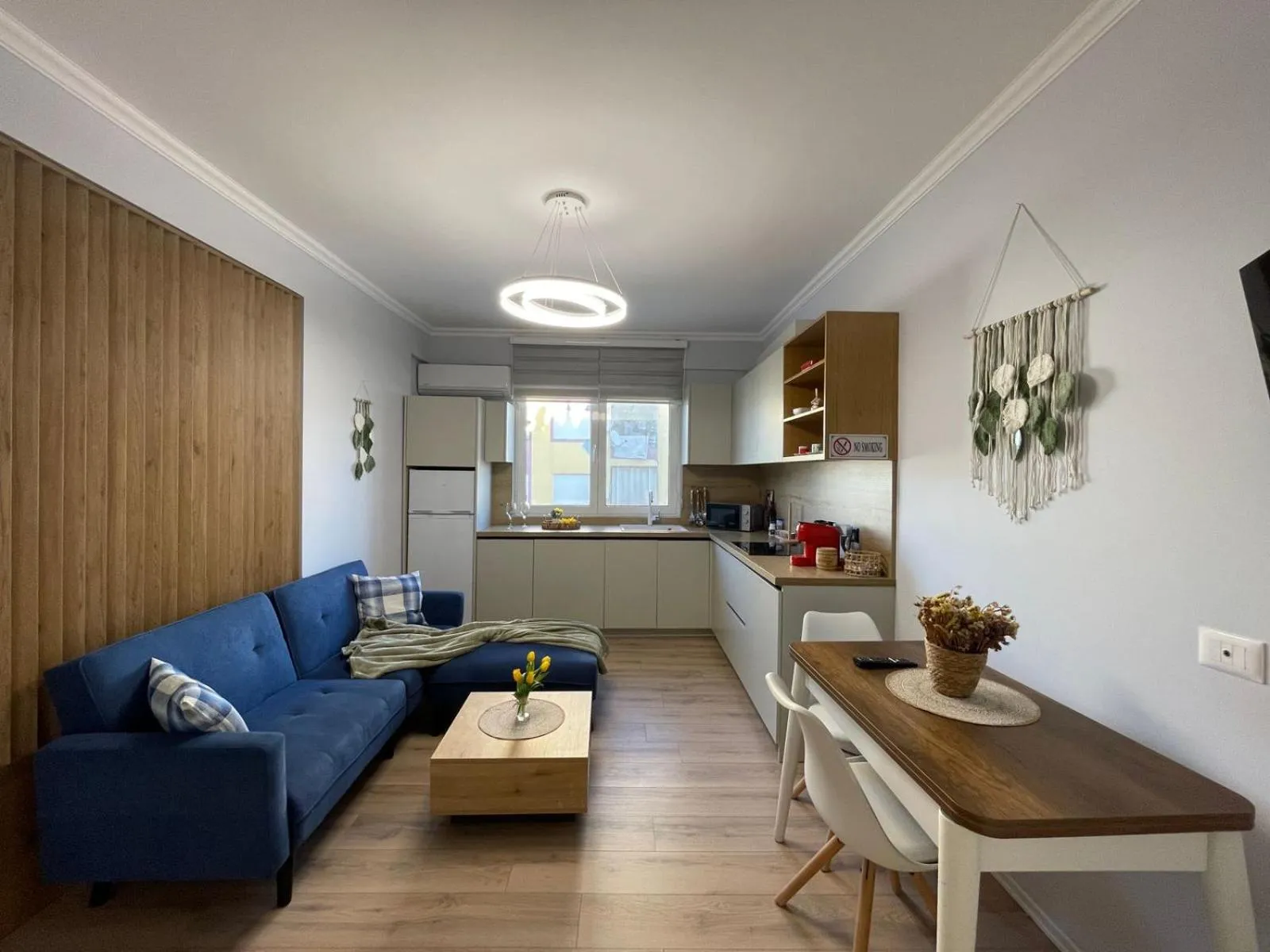 Living room in Boho Central Apartment