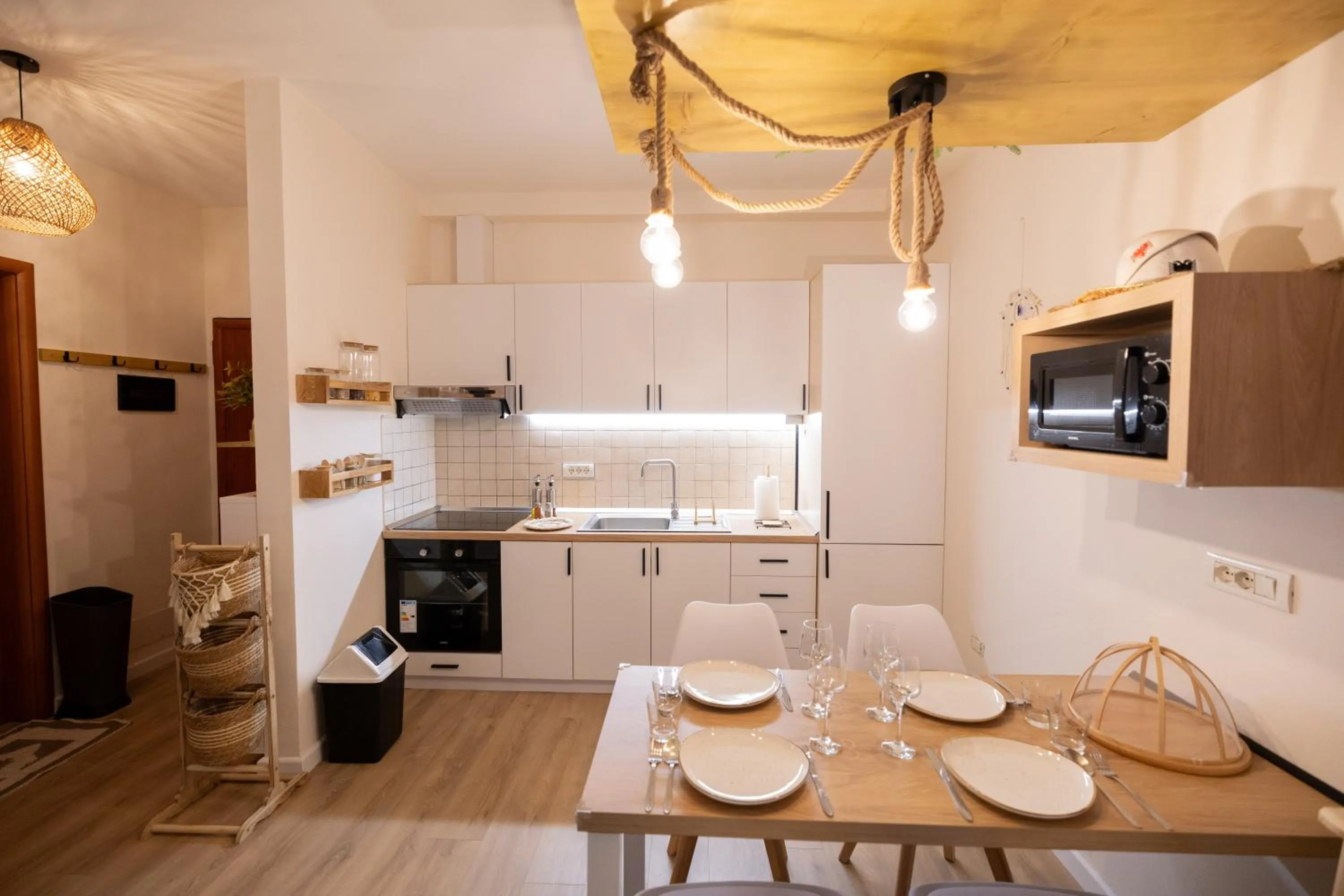 Kitchen or kitchenette in Boho Central Apartment