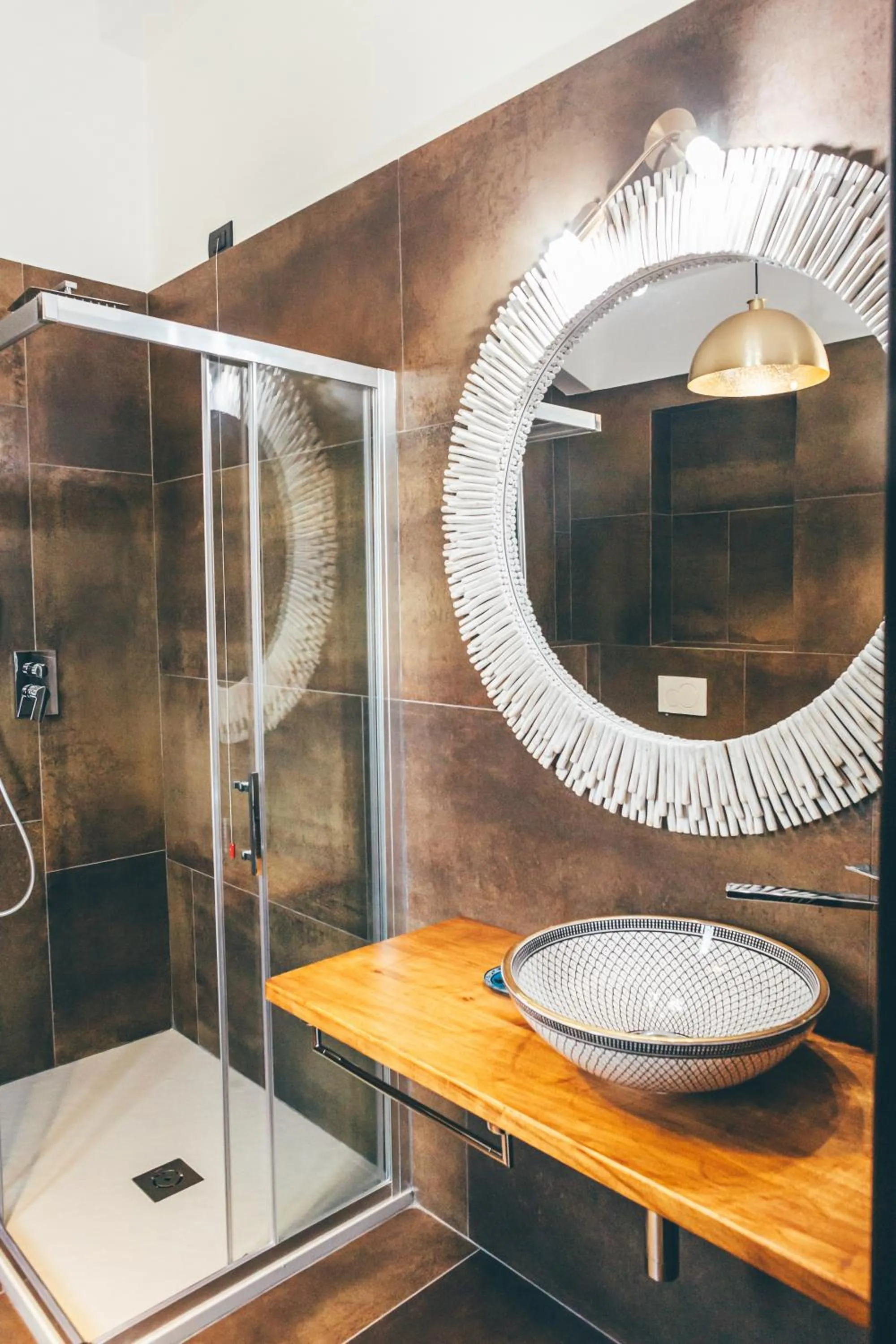 Bathroom in Eksōtika