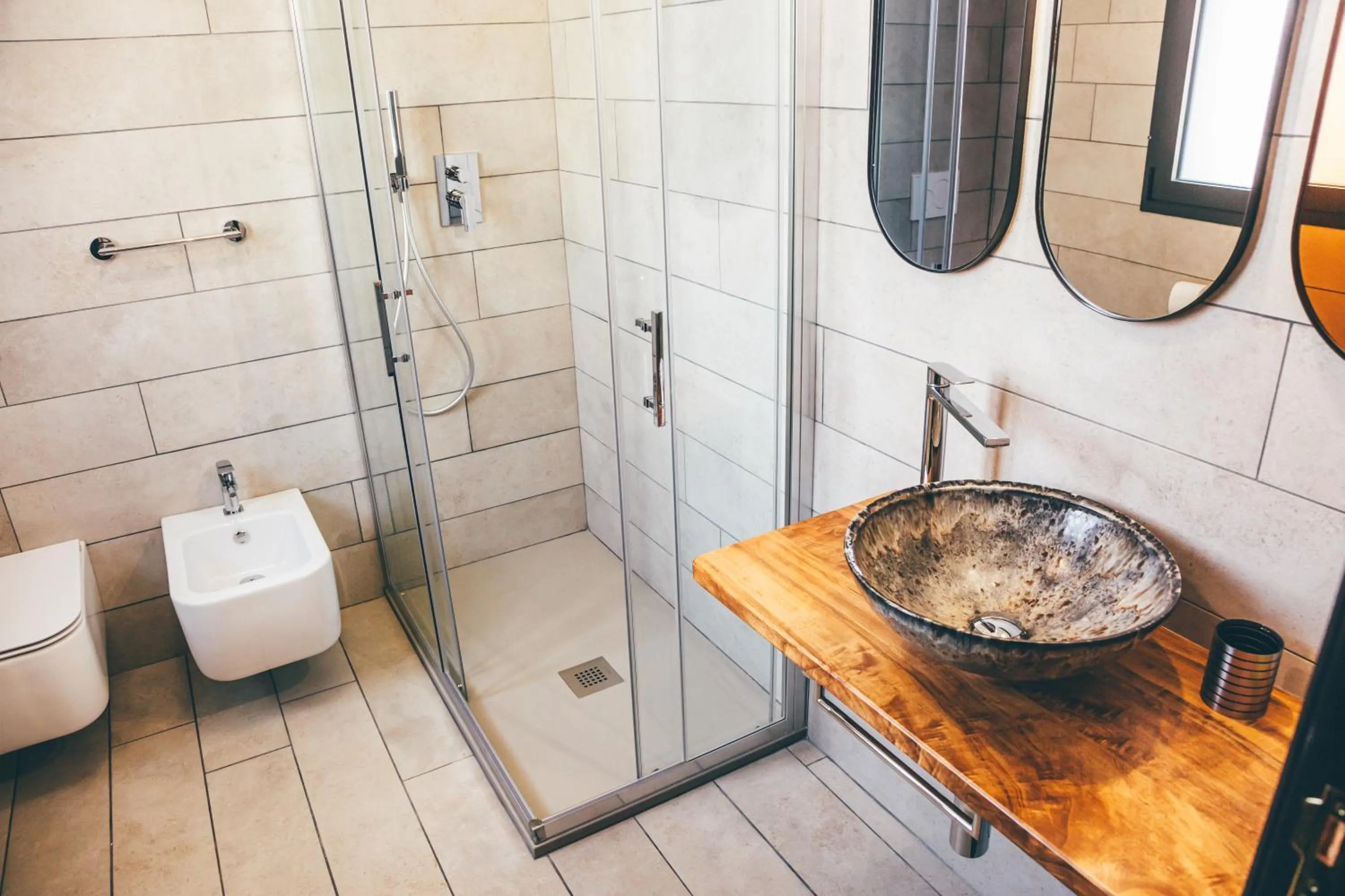 Bathroom in Eksōtika