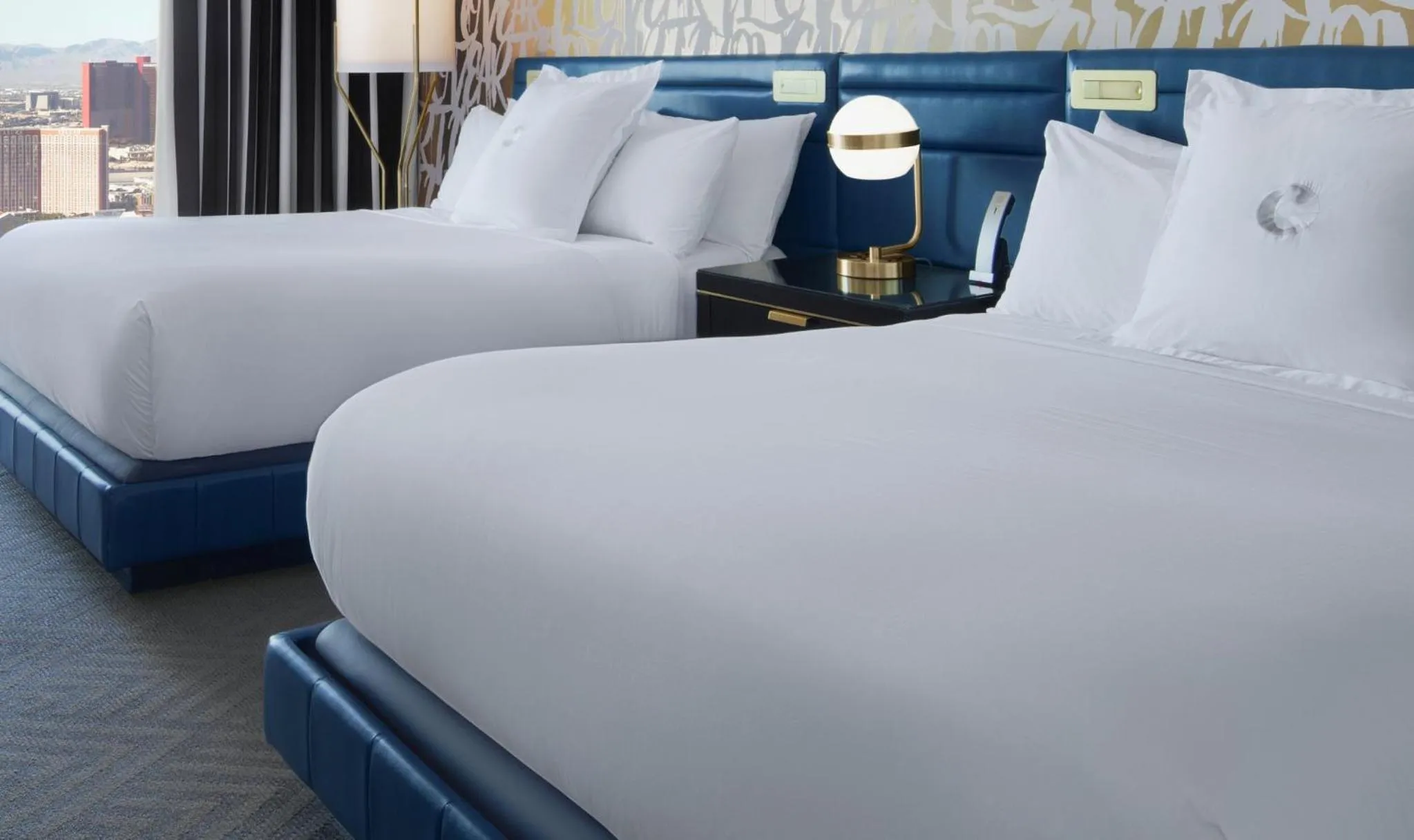 Bedroom, Bed in The Cosmopolitan Of Las Vegas