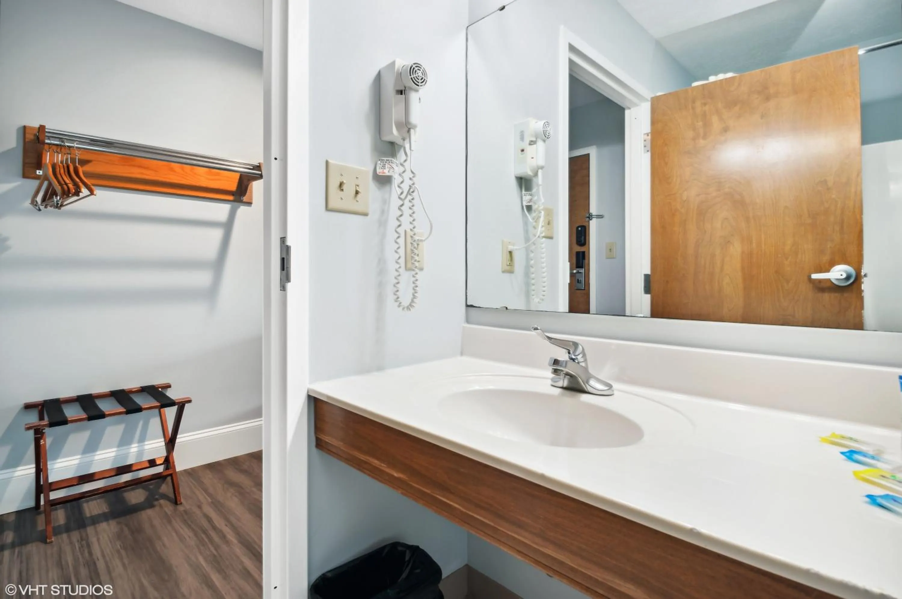 Bathroom in My Hometown Inn