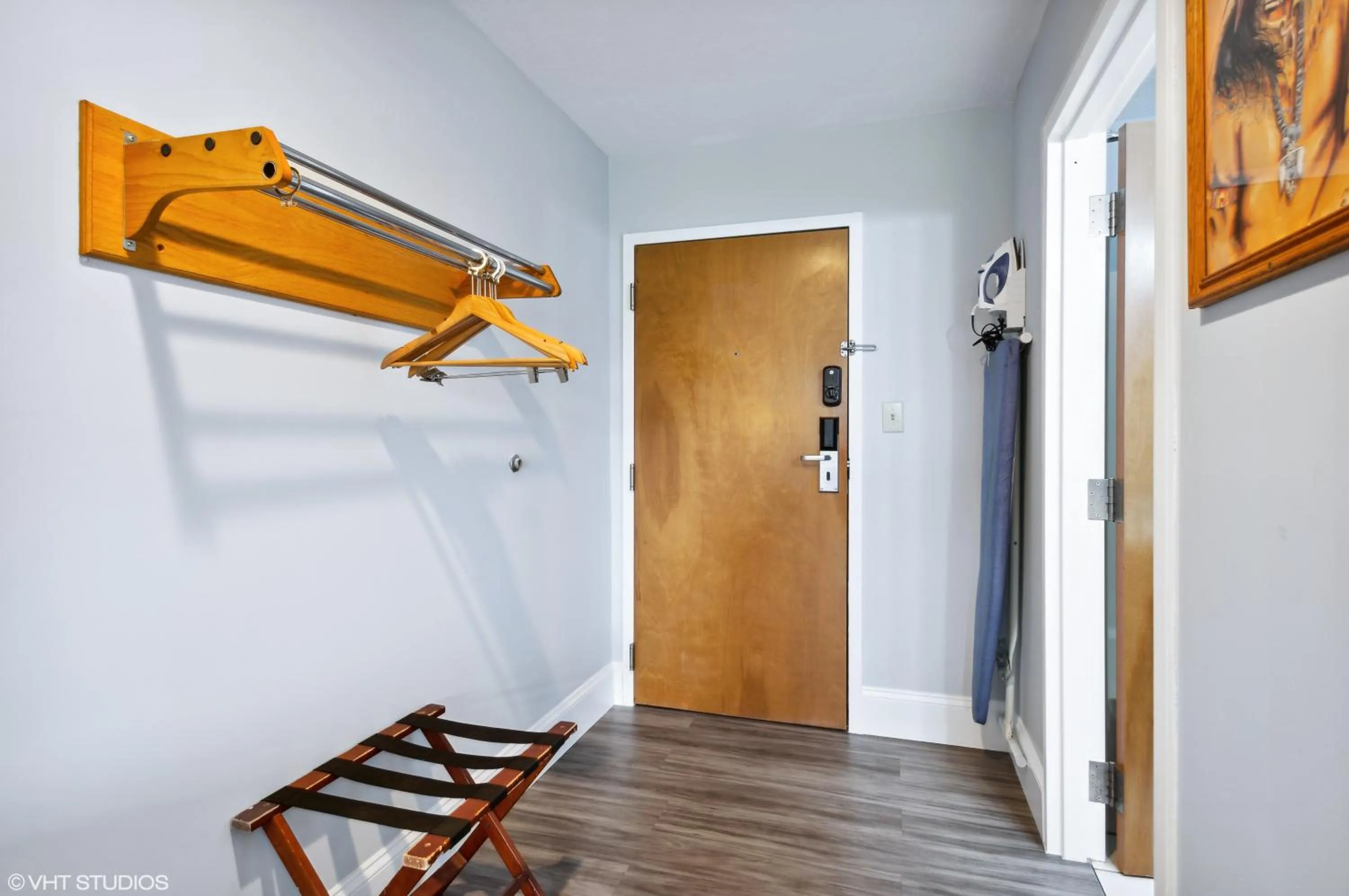 Bedroom in My Hometown Inn