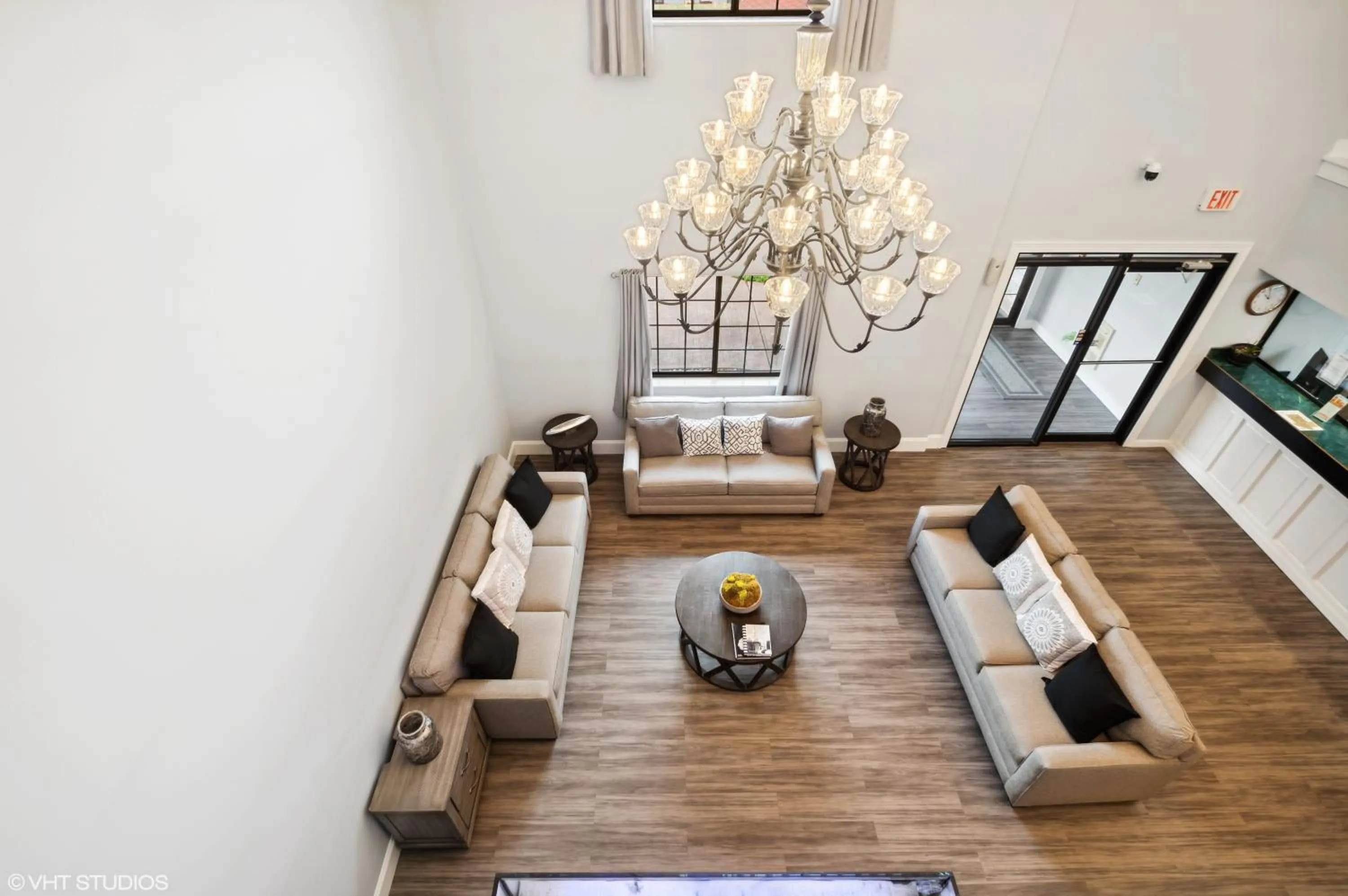 Communal lounge/ TV room in My Hometown Inn