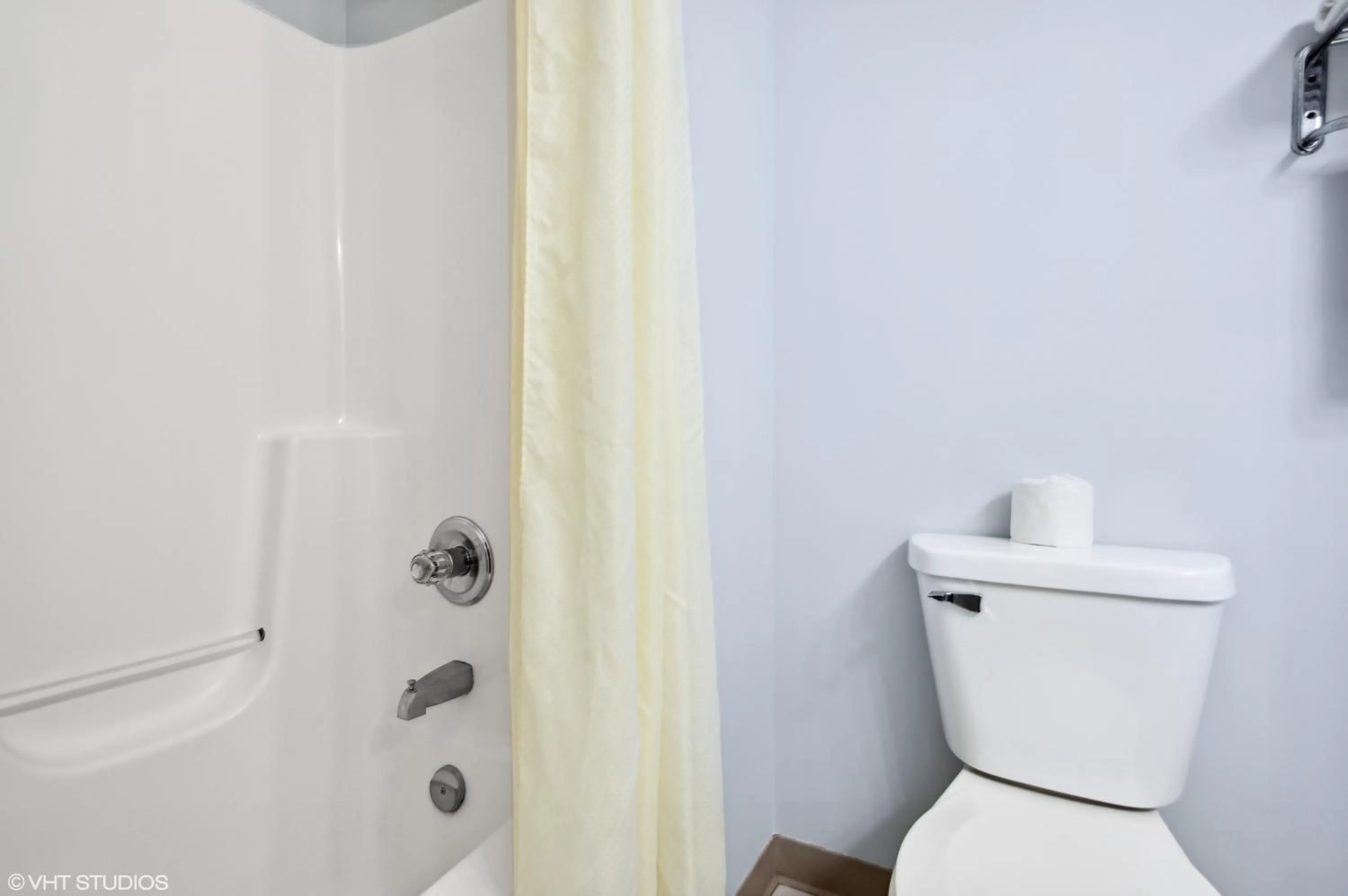 Bathroom in My Hometown Inn