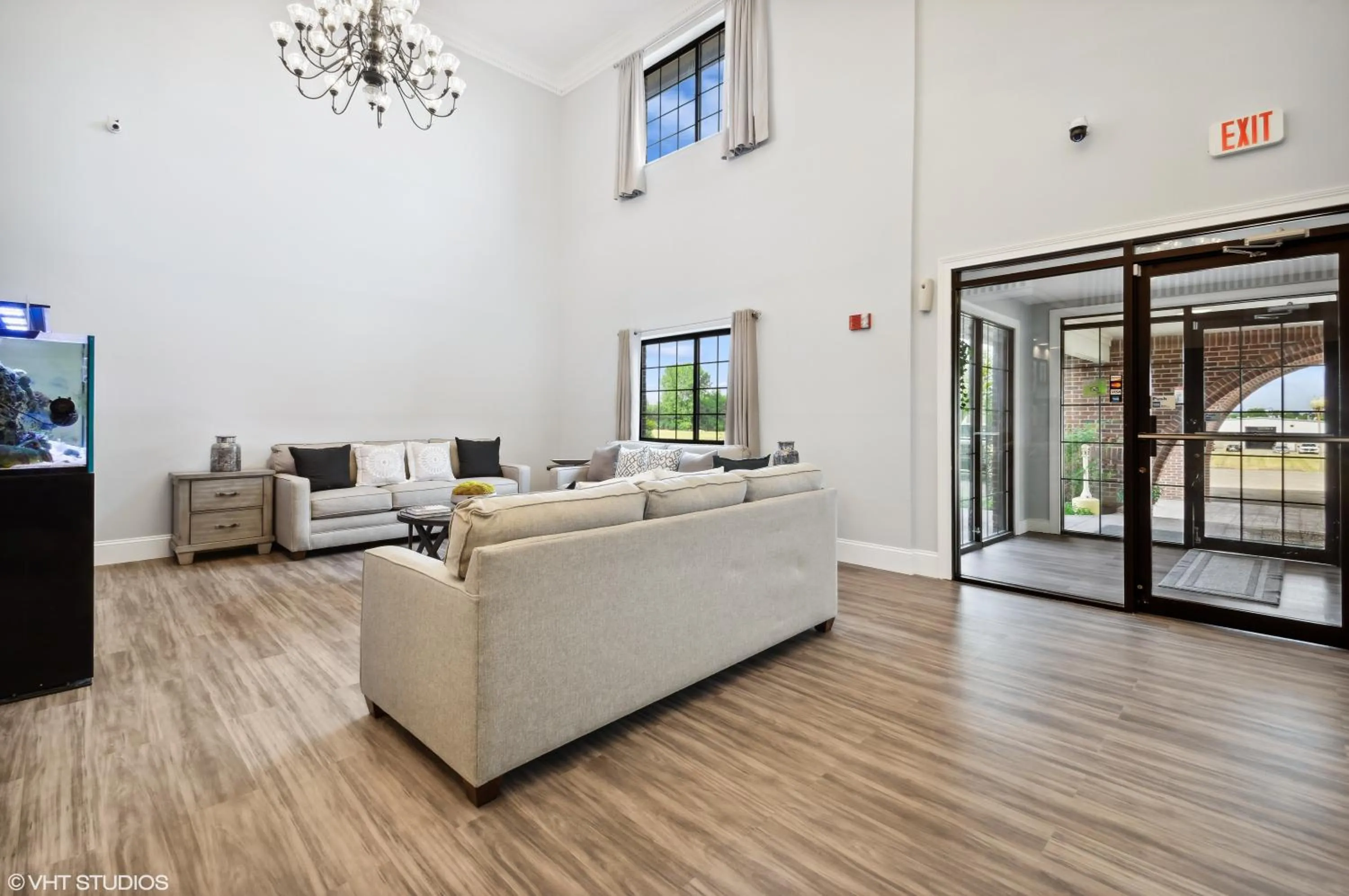 Communal lounge/ TV room in My Hometown Inn