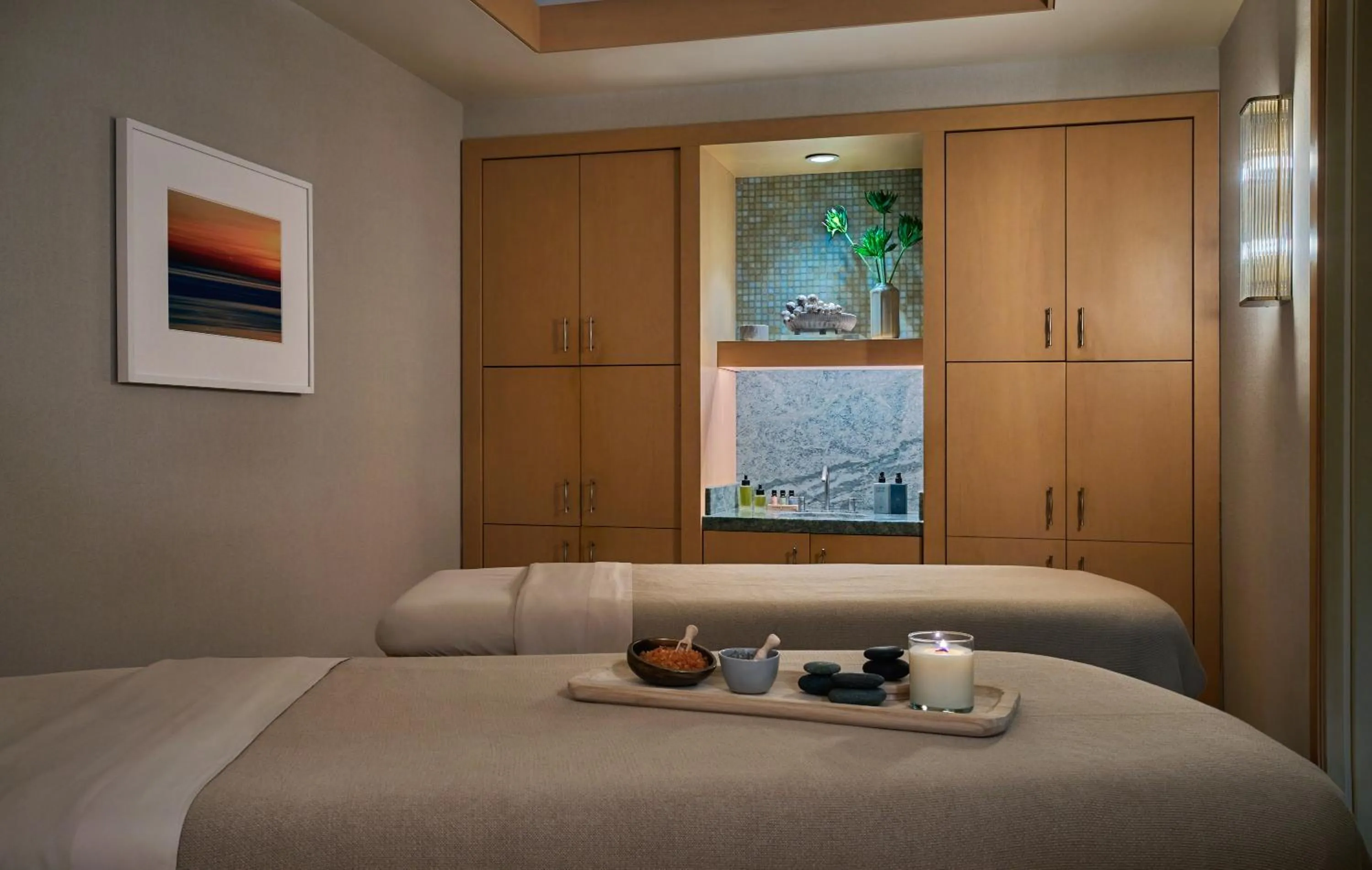 Spa and wellness centre/facilities, Bed in Pendry Newport Beach