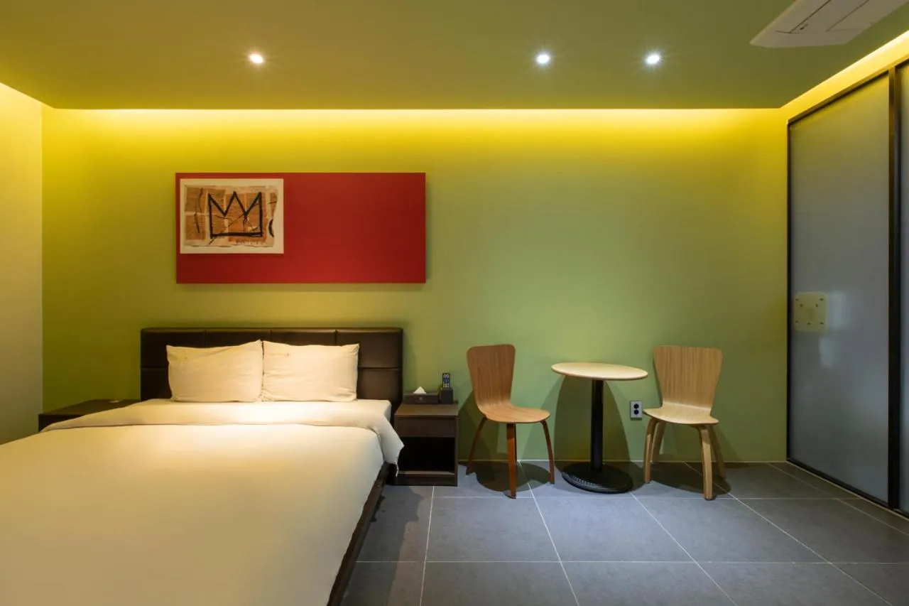 Bed in Incheon Pentastar Hotel