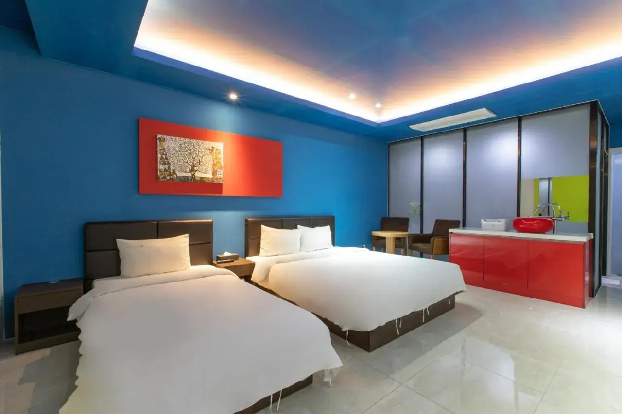 Deluxe Twin Room in Incheon Pentastar Hotel Deluxe Twin Room in Incheon Pentastar Hotel