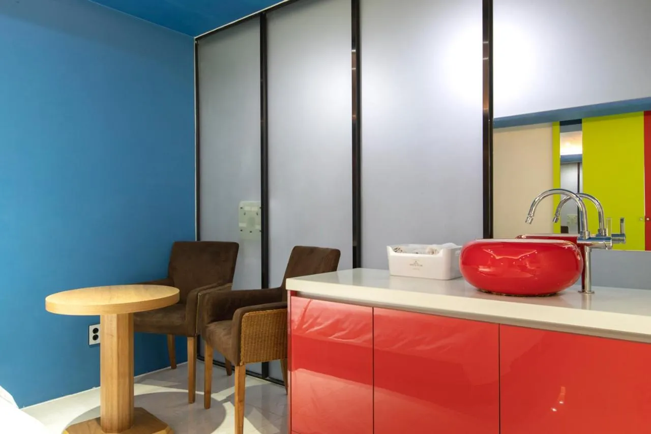 Seating area in Incheon Pentastar Hotel