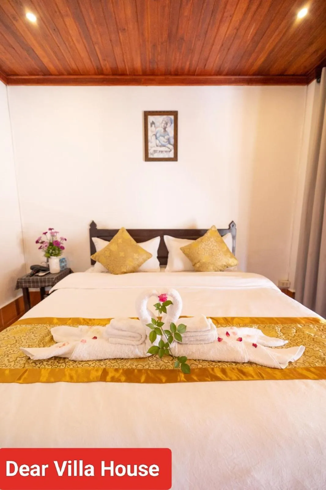 Bed in Dear Villa House