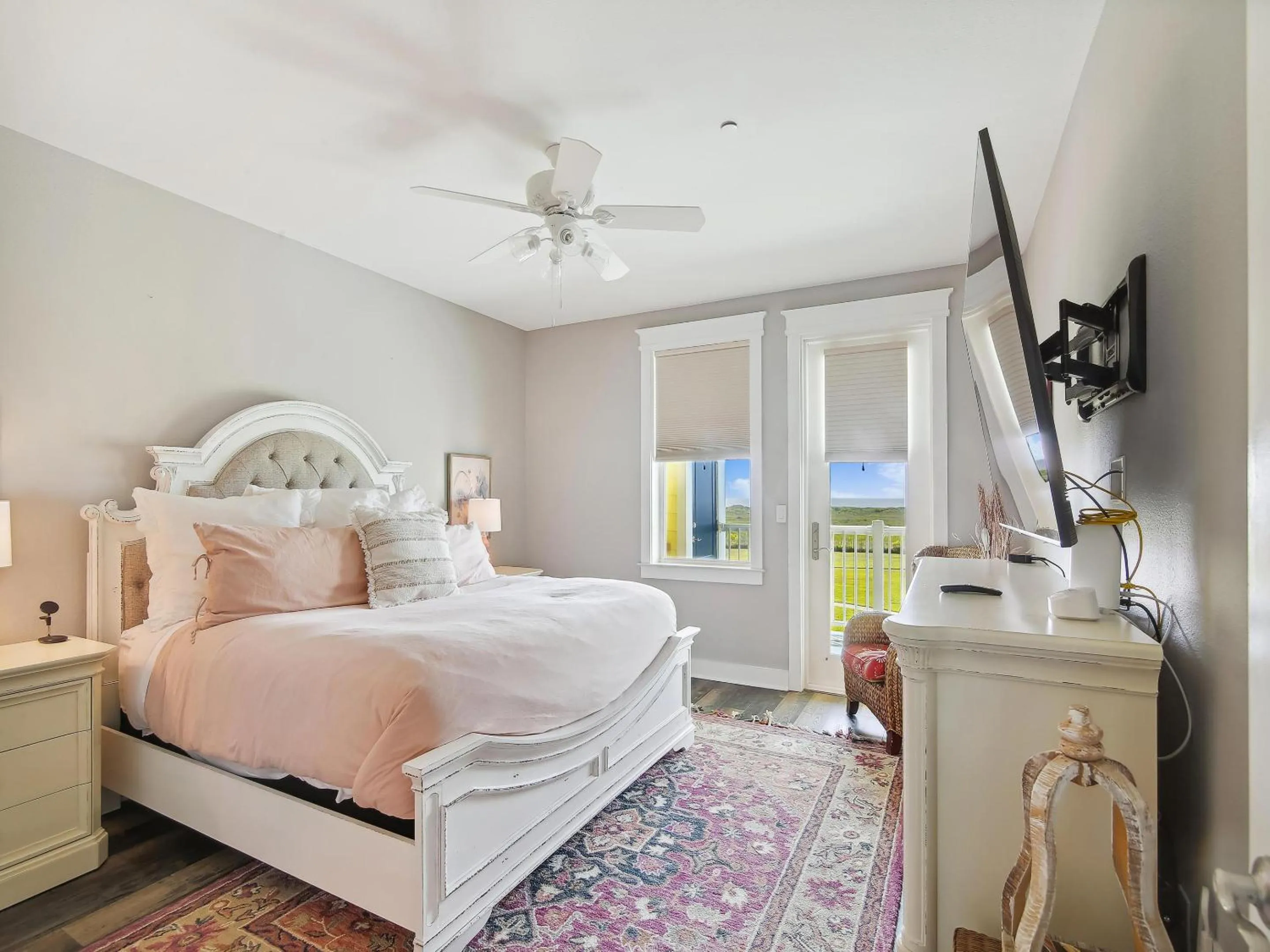Property building, Bed in Pointe West 101 - Sunset Sands