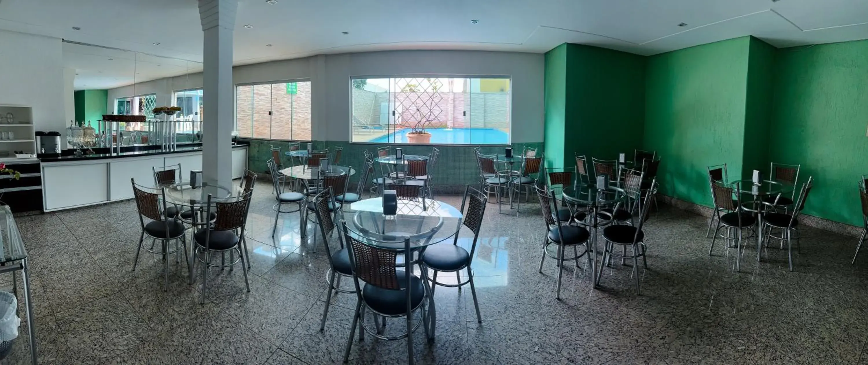 Quadruple Room in Hotel Anápolis Quadruple Room in Hotel Anápolis