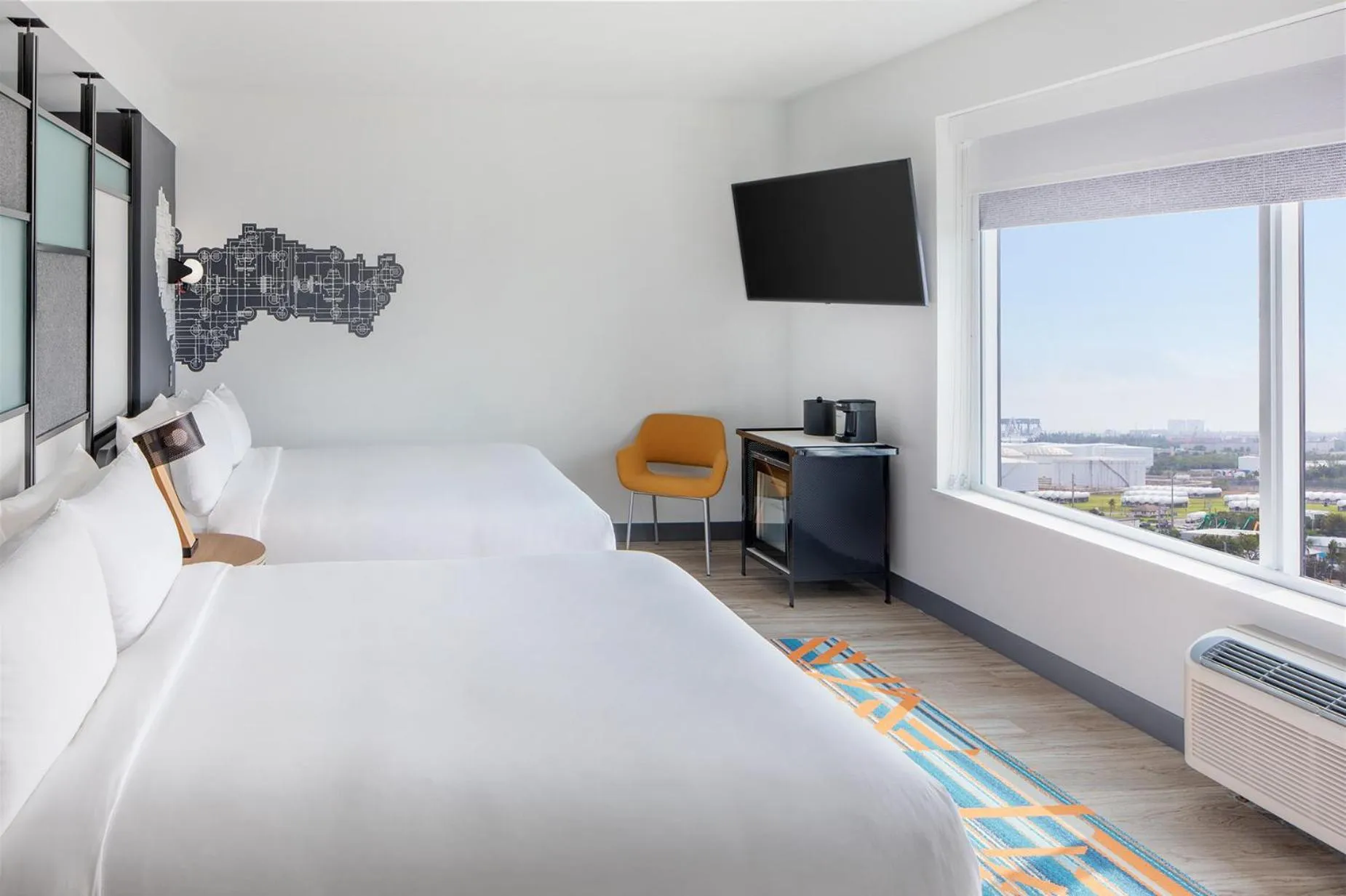 TV and multimedia, Bed in Aloft Fort Lauderdale Airport & Cruise Port