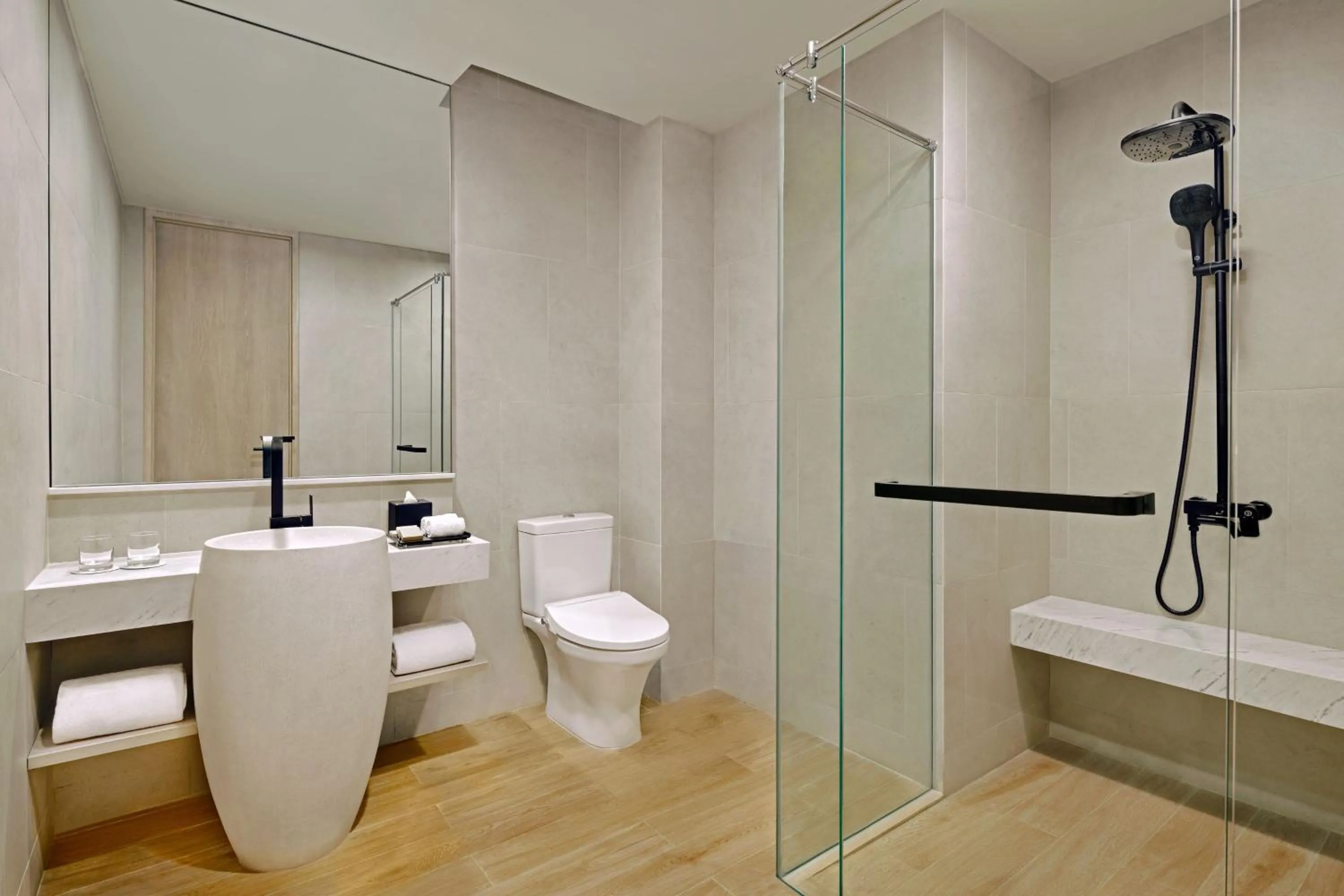 Bathroom in Fairfield by Marriott Jakarta Soekarno-Hatta Airport