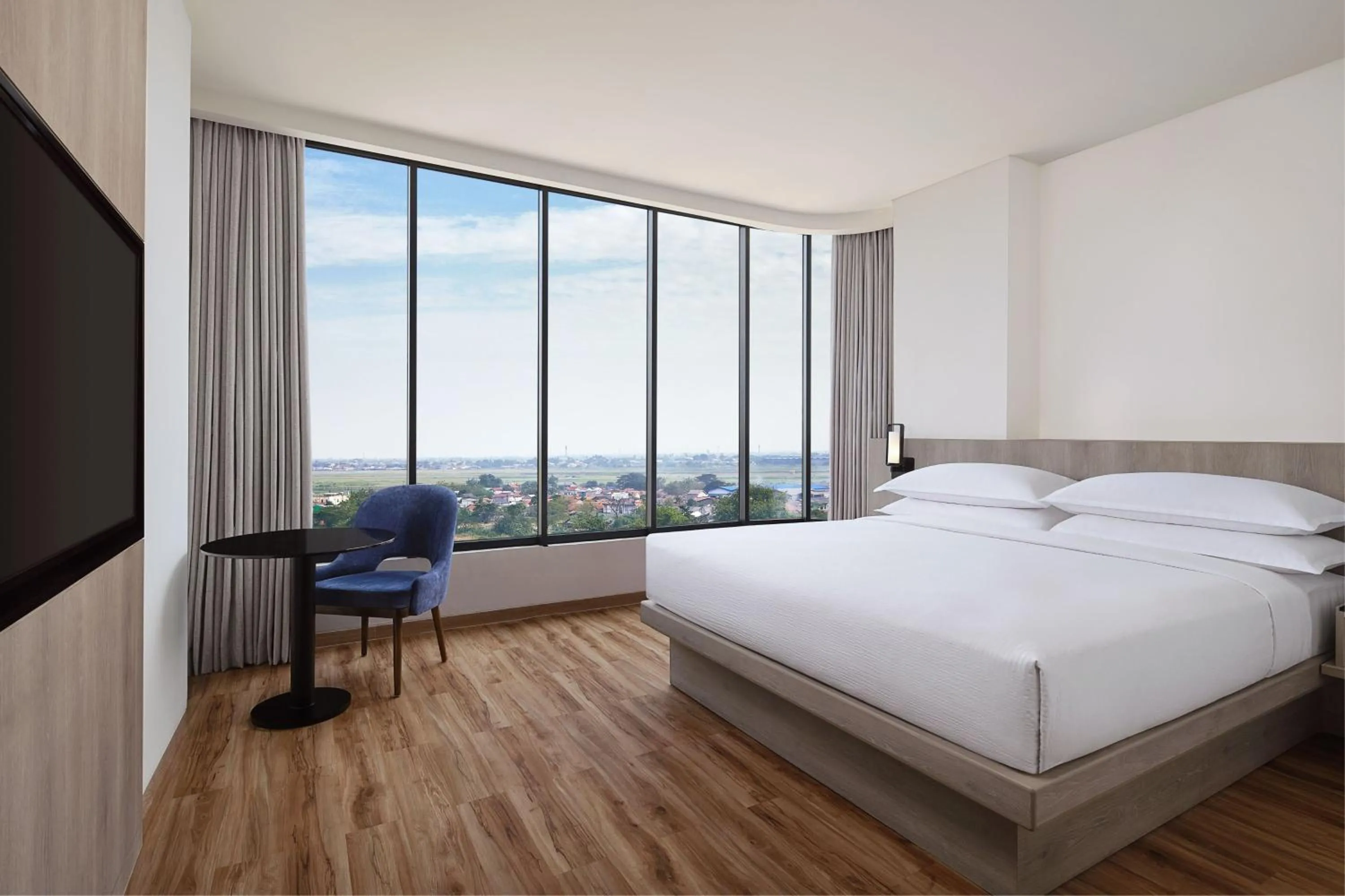 Photo of the whole room, Bed in Fairfield by Marriott Jakarta Soekarno-Hatta Airport