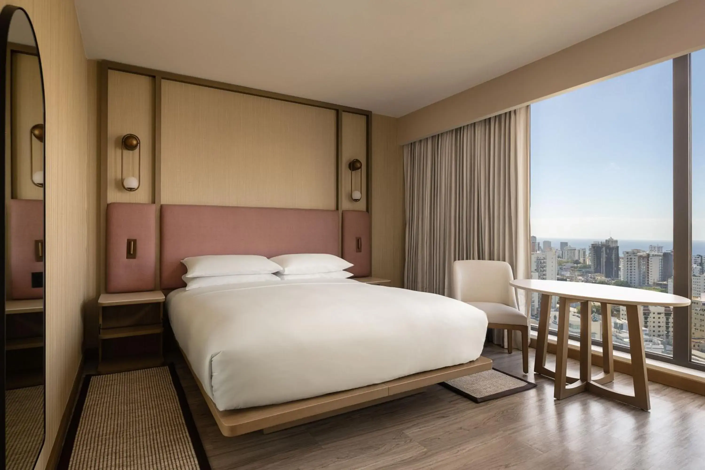 Deluxe King Room with City View in Santo Domingo Marriott Hotel Piantini Deluxe King Room with City View in Santo Domingo Marriott Hotel Piantini