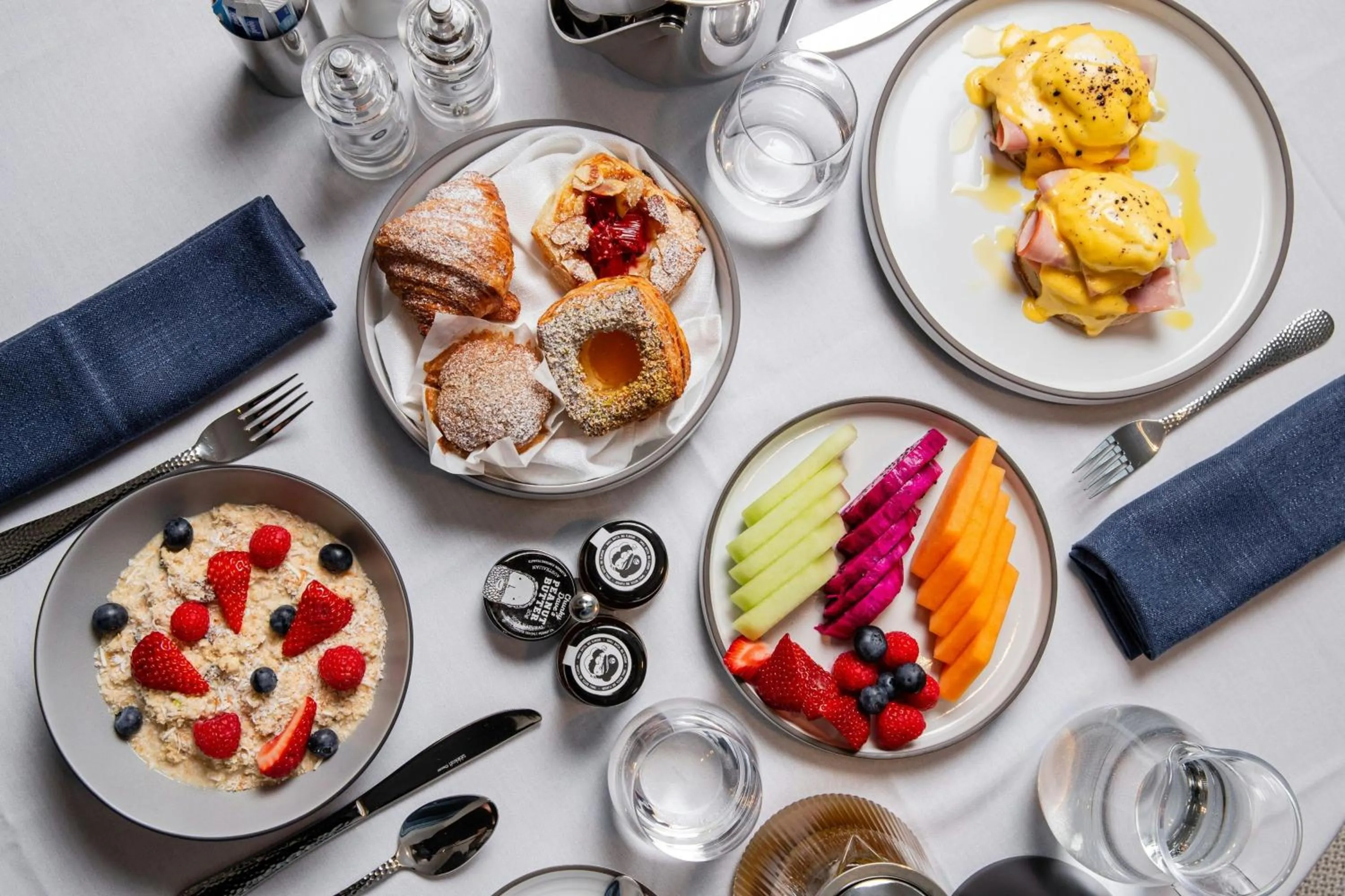 Breakfast in W Sydney